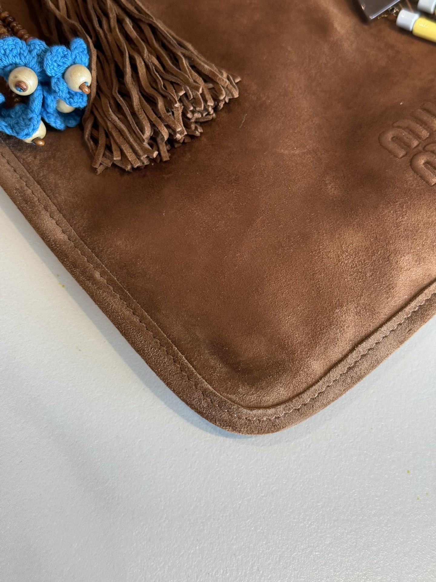 [MIU MIU-미우미우] 미우미우 여름 레트로 패션 해변 여행용 서리 손목 가방