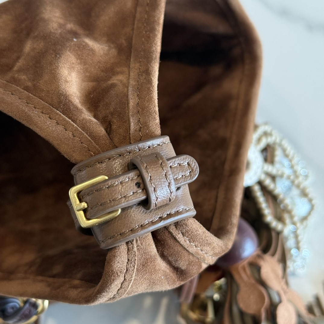 [MIU MIU-미우미우] 미우미우 여름 레트로 패션 해변 여행용 서리 손목 가방