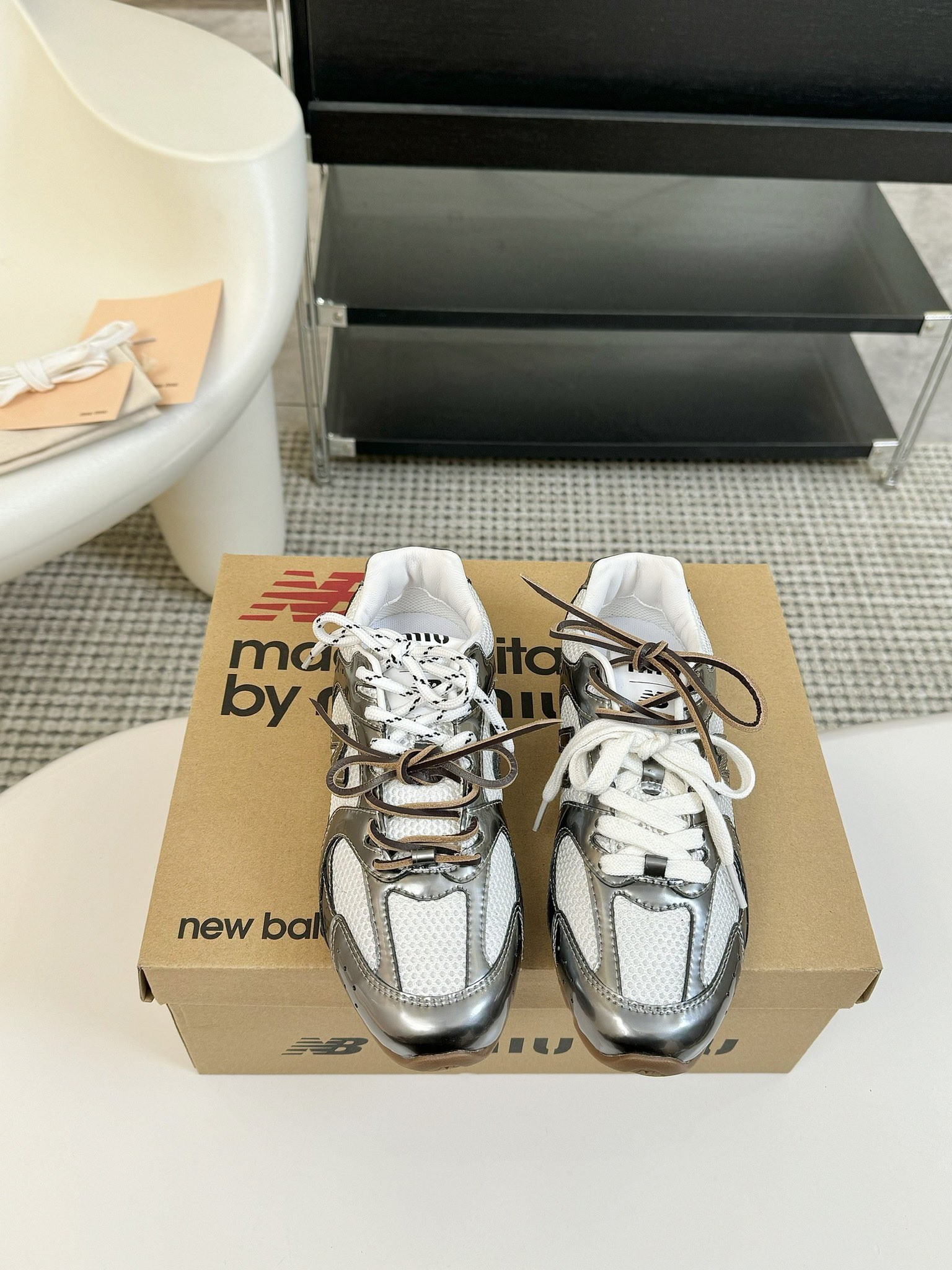 [MIU MIU-미우미우] 미우미우 뉴발란스 530 스니커즈  남여공용