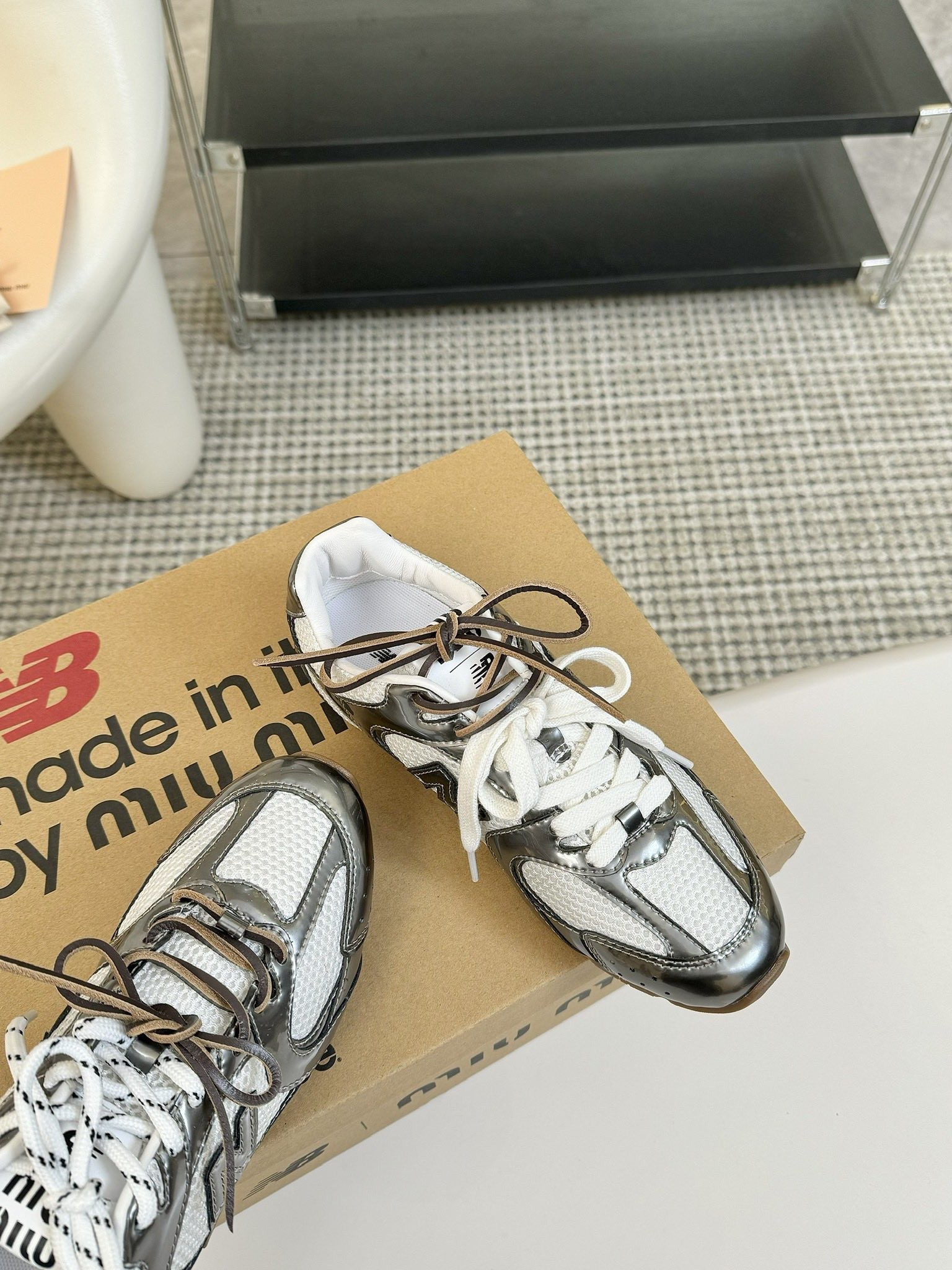 [MIU MIU-미우미우] 미우미우 뉴발란스 530 스니커즈  남여공용