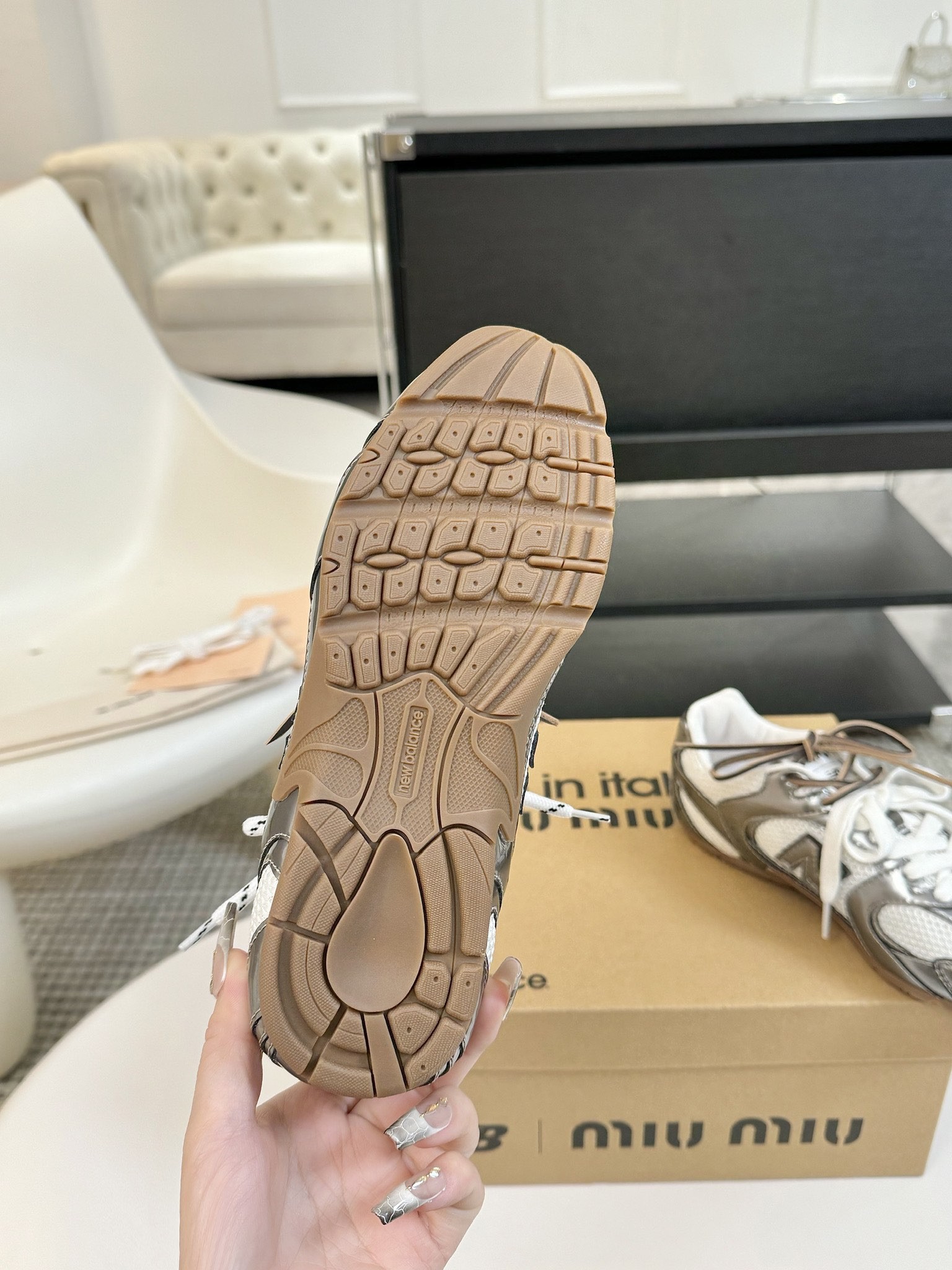 [MIU MIU-미우미우] 미우미우 뉴발란스 530 스니커즈  남여공용