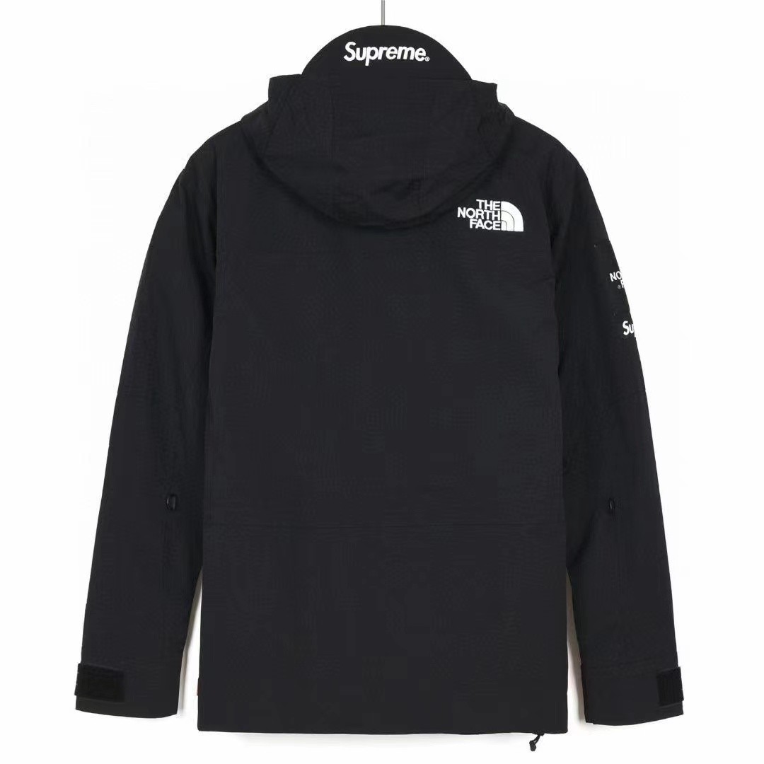 [ THE NORTH FACE -노스페이스]  노스페이스 &슈프림 코듀라 바람막이 자켓