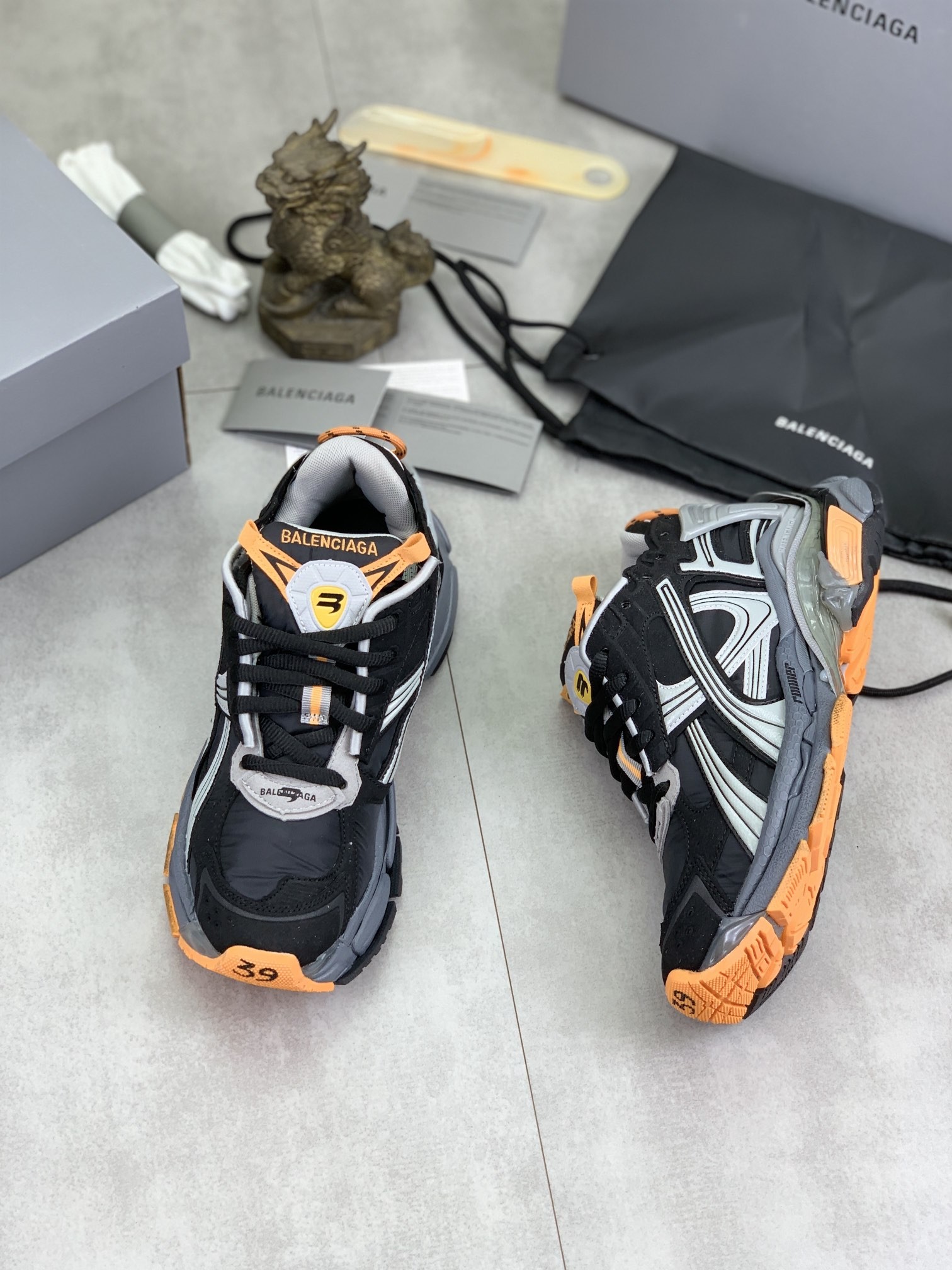 [BALENCIAGA-발렌시아가] 발렌시아가 3XL 스니커즈 블랙 오렌지
