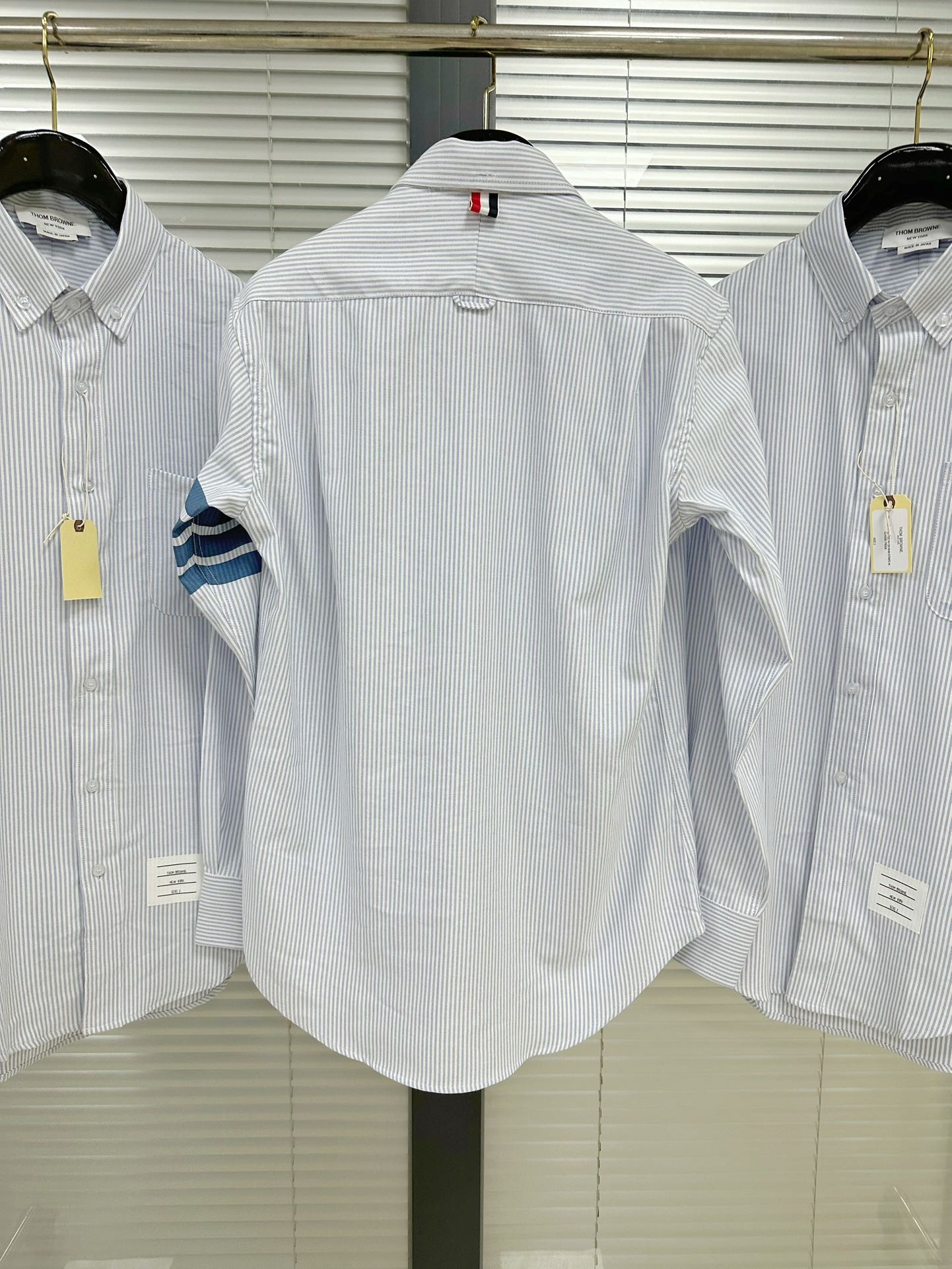 [TOM BROWNE -톰브라운 ] 톰브라운 사선완장 남성 셔츠