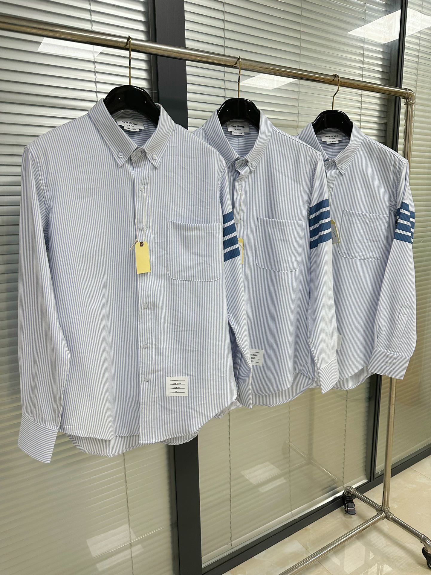 [TOM BROWNE -톰브라운 ] 톰브라운 사선완장 남성 셔츠