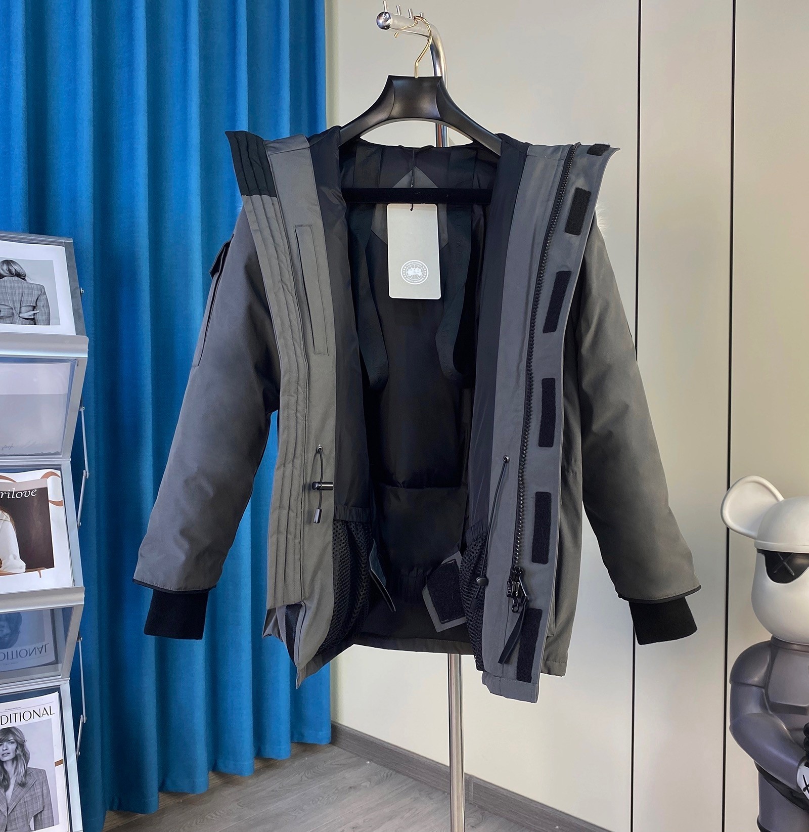 [ Canadagoose -캐나다구스 ]  캐나다구스  익스페디션 다운 패딩