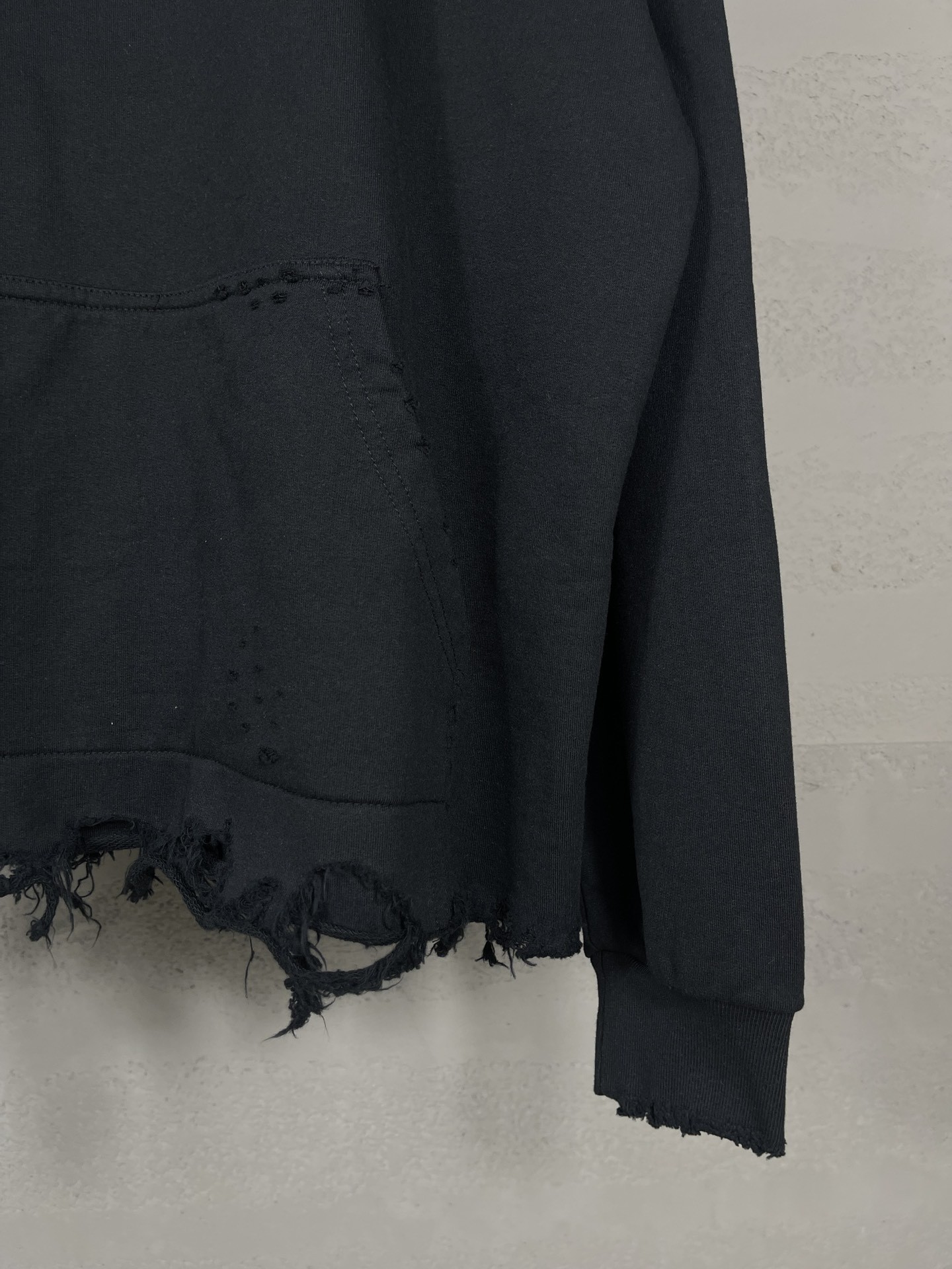 [BALENCIAGA-발렌시아가] 발렌시아가 프렌즈 데님 워싱 후드 티셔츠