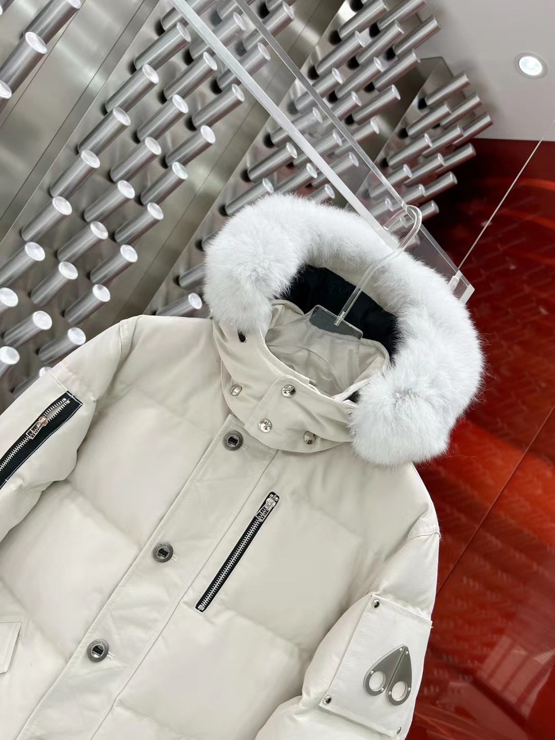 [Moose knuckles -무스너클 ]  무스너클 남성 쓰리쿼터 버클 패딩