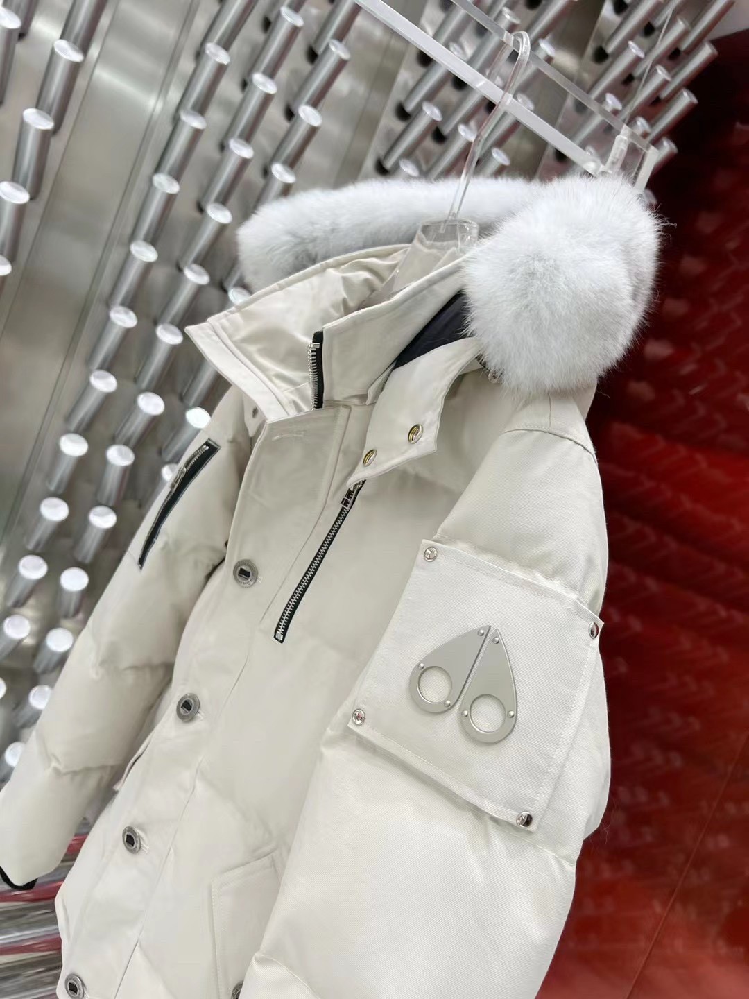 [Moose knuckles -무스너클 ]  무스너클 남성 쓰리쿼터 버클 패딩