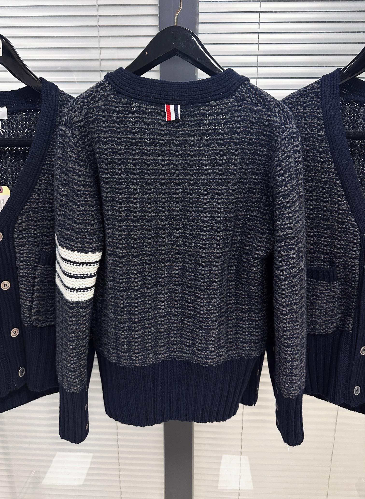 [TOM BROWNE -톰브라운 ] 톰브라운 4바 스트라이프 여성 가디건