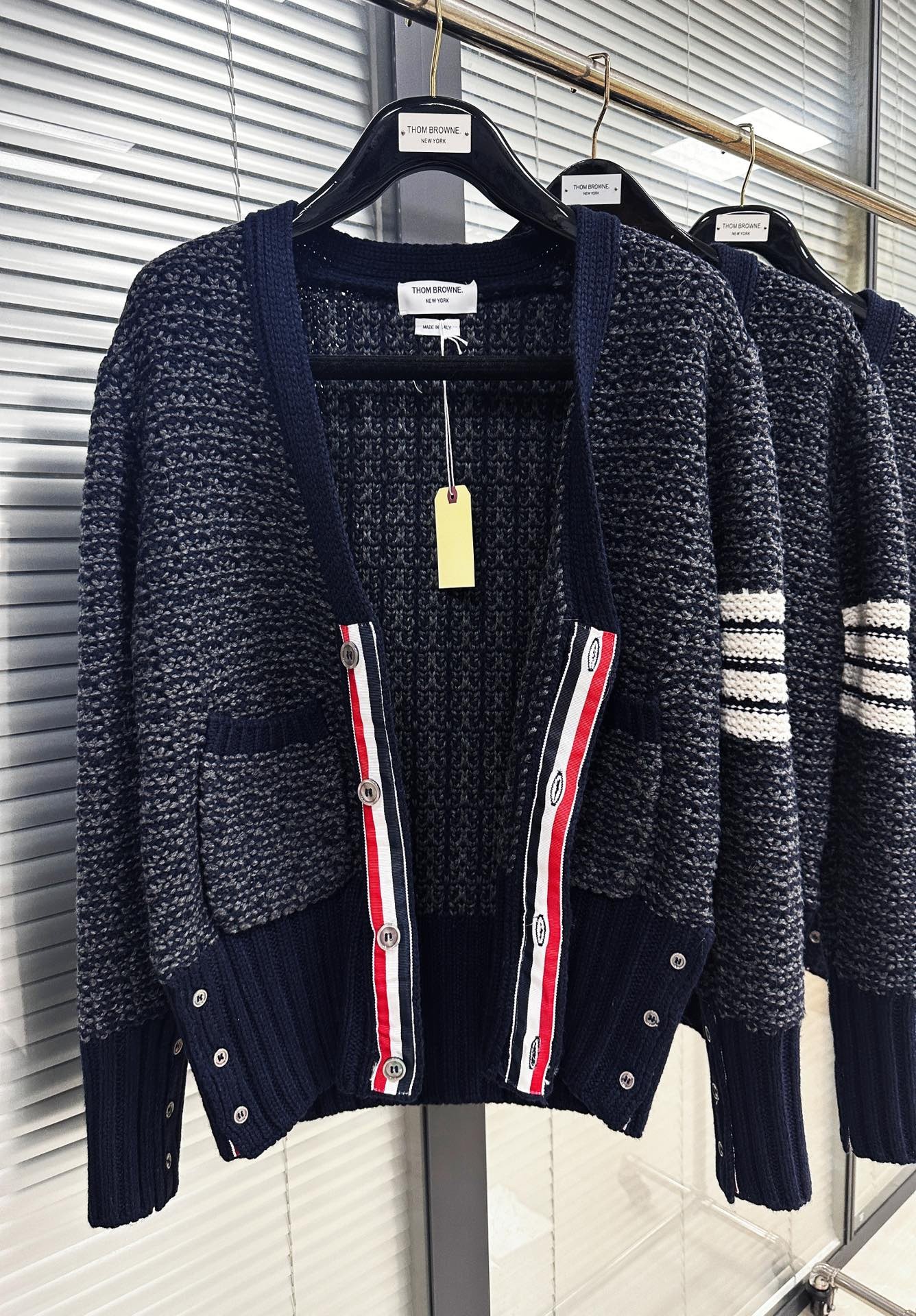[TOM BROWNE -톰브라운 ] 톰브라운 4바 스트라이프 여성 가디건