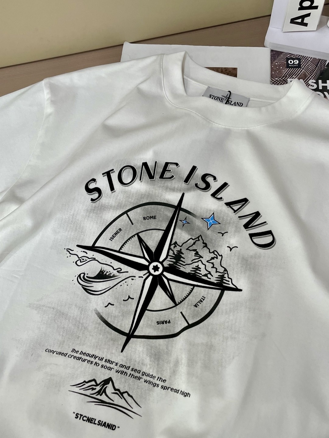 [STON ISLAND -스톤아일랜드] 스톤아일랜드 스탬프 코튼저지 티셔츠 화이트