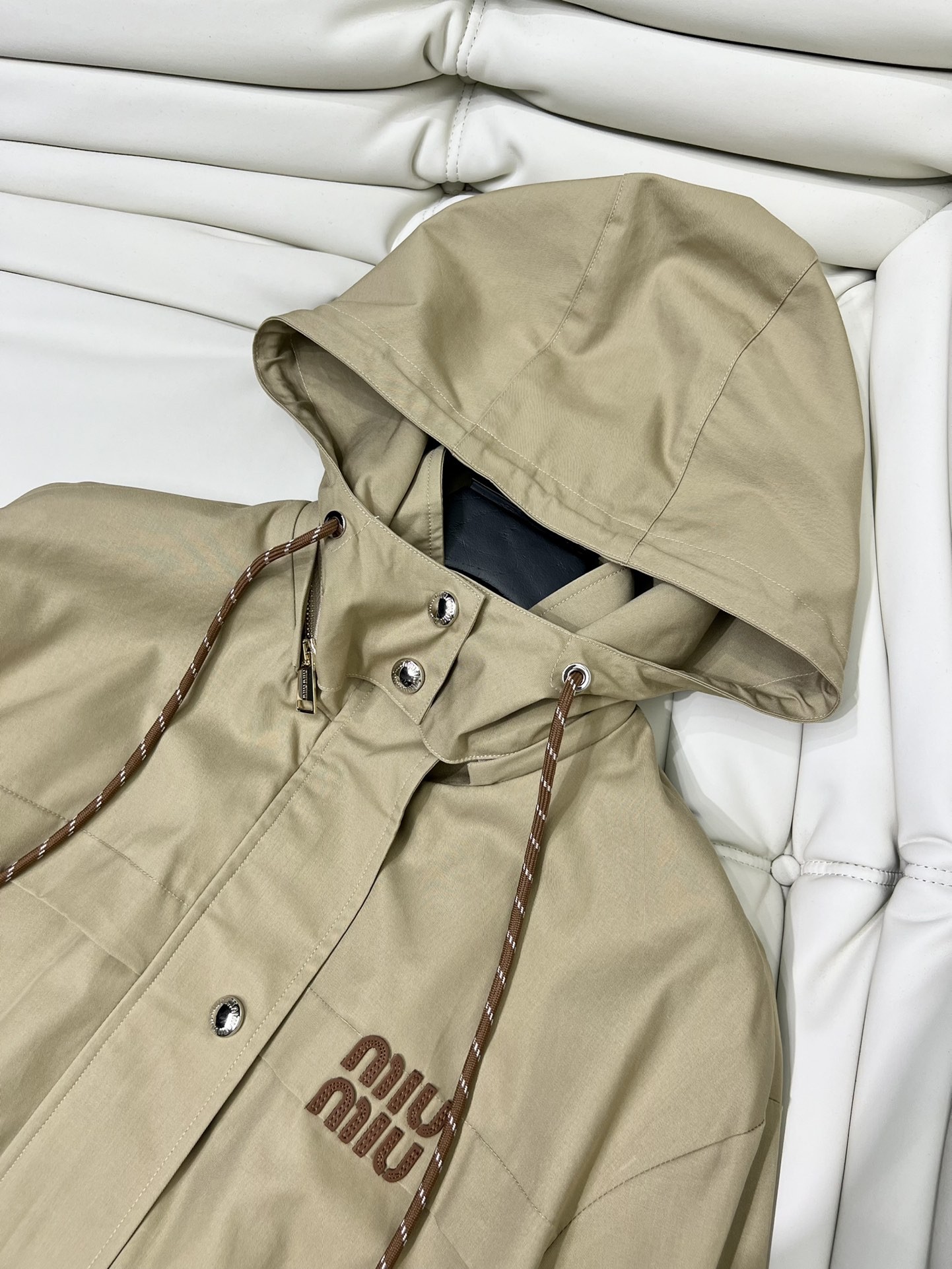 [MIU MIU-미우미우] 미우미우 바람막이