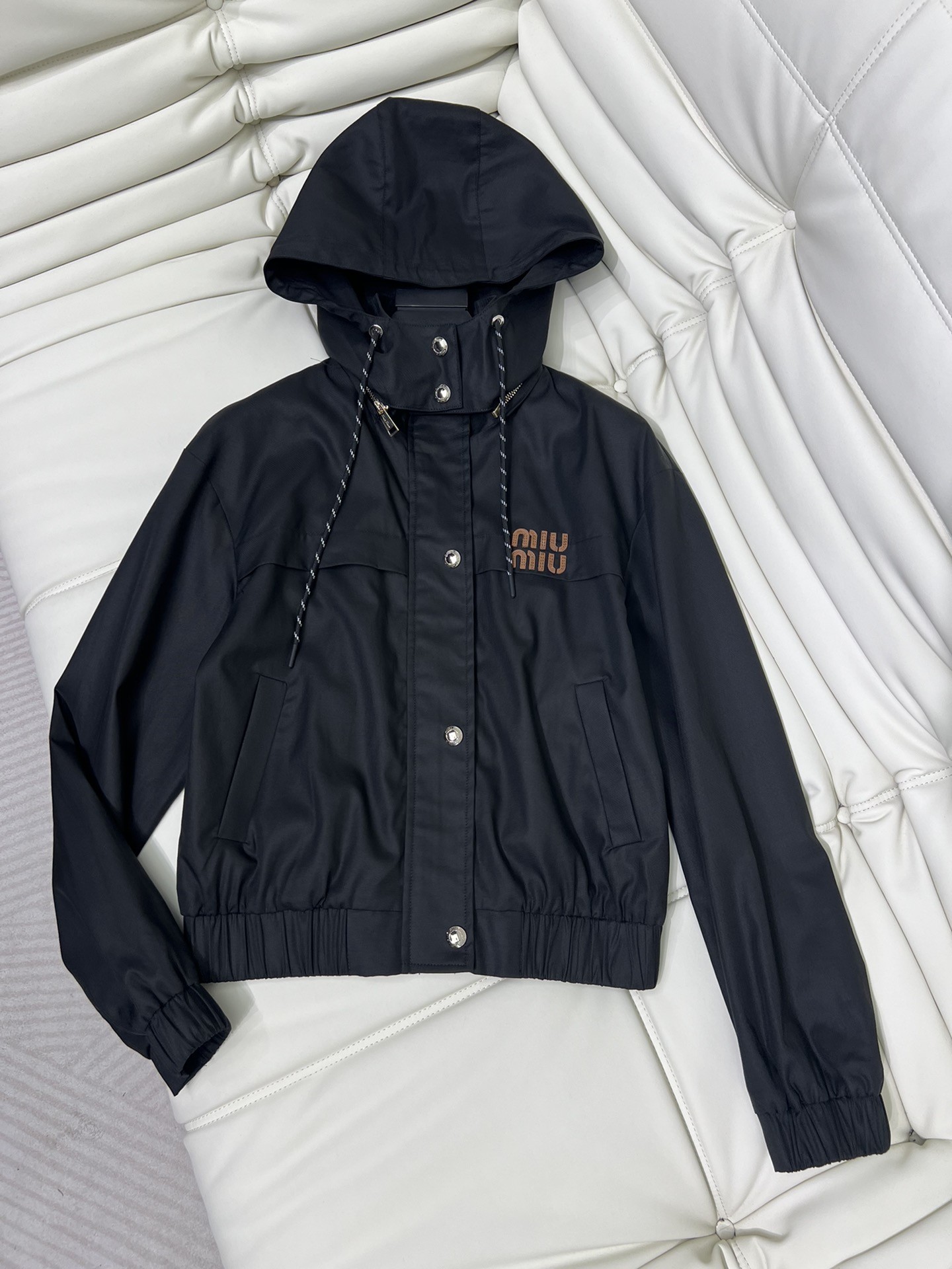 [MIU MIU-미우미우] 미우미우 바람막이