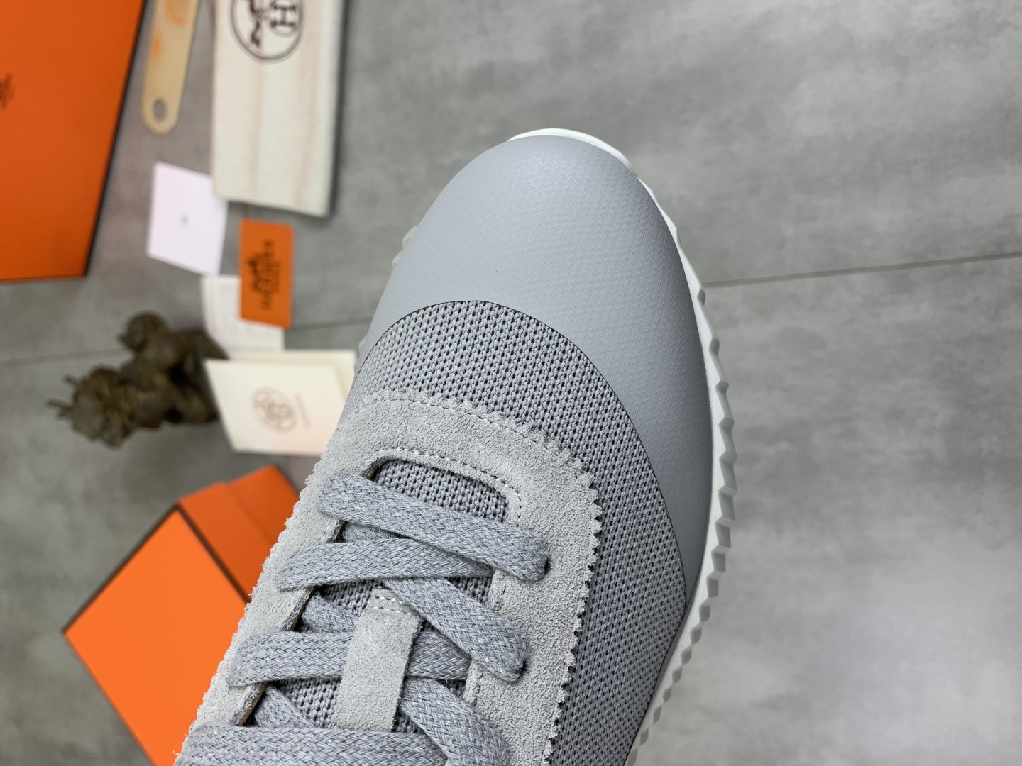 [HERMES-에르메스] 에르메스 바운싱 스니커즈 남여공용