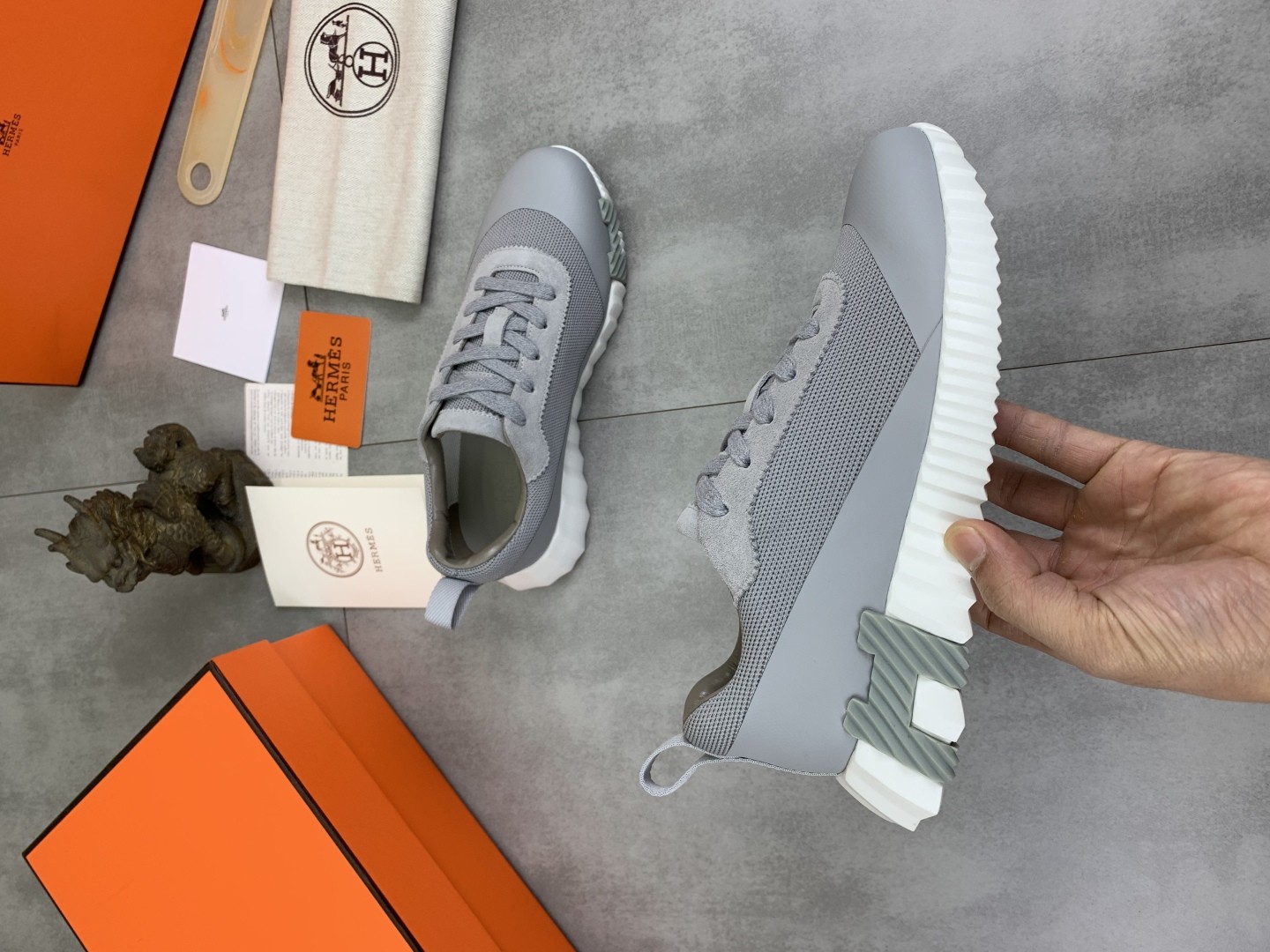 [HERMES-에르메스] 에르메스 바운싱 스니커즈 남여공용