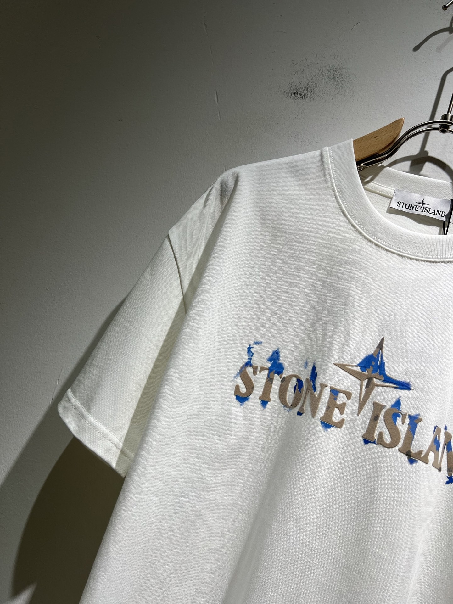 [STON ISLAND -스톤아일랜드] 스톤아일랜드 원 프린트 티셔츠