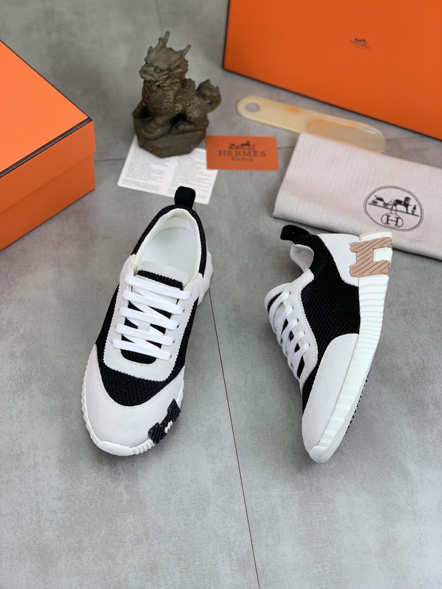 [HERMES-에르메스] 에르메스 바운싱 스니커즈 남여공용