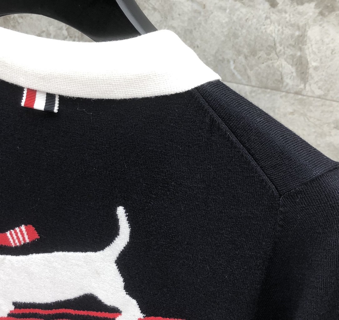 [TOM BROWNE -톰브라운 ] 톰브라운 여성 헥터 아이콘 폴로 반팔 니트 블랙