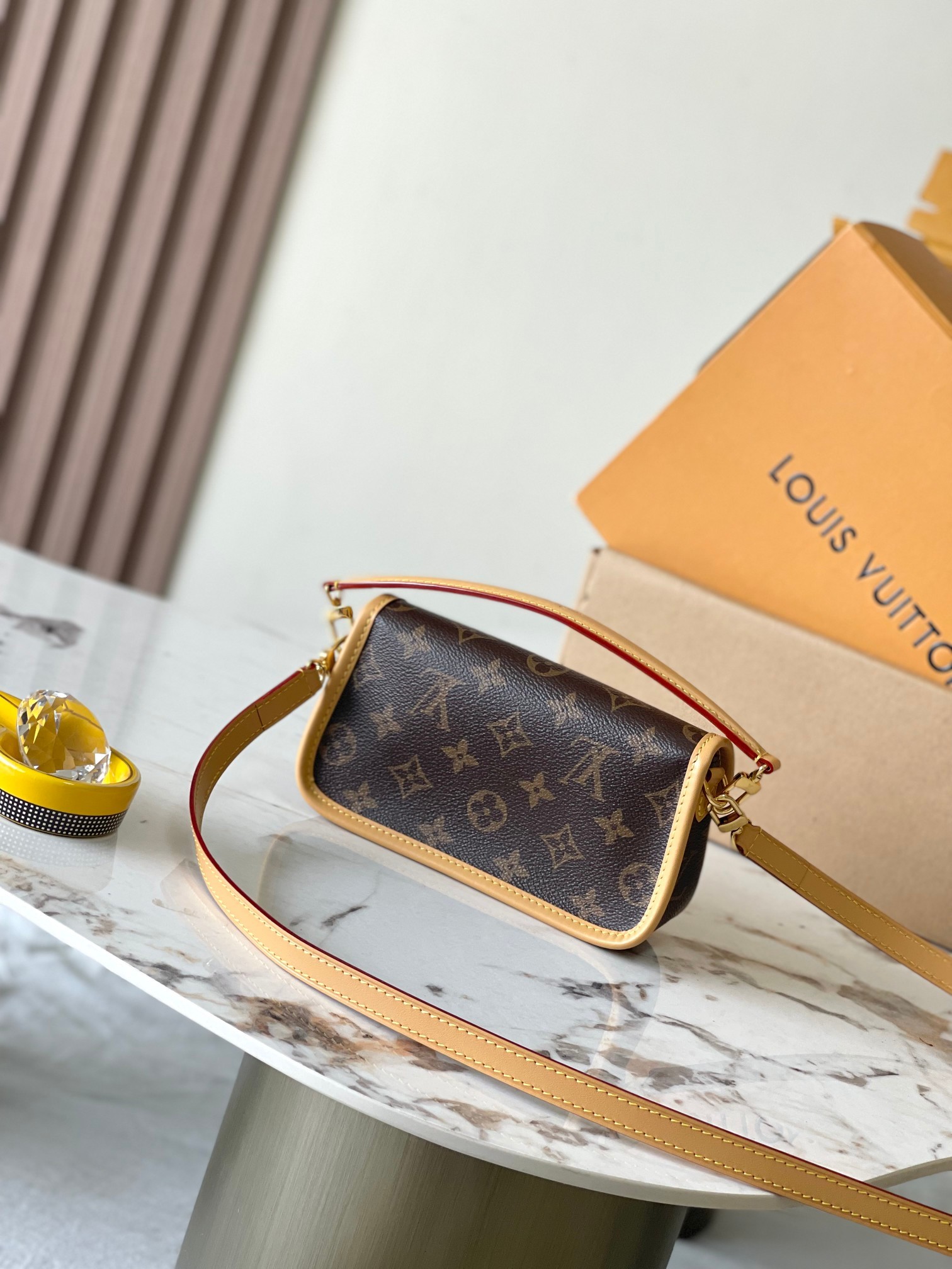 [LOUIS VUITTON-루이비통] 루이비통 나노 다이엔 M83566