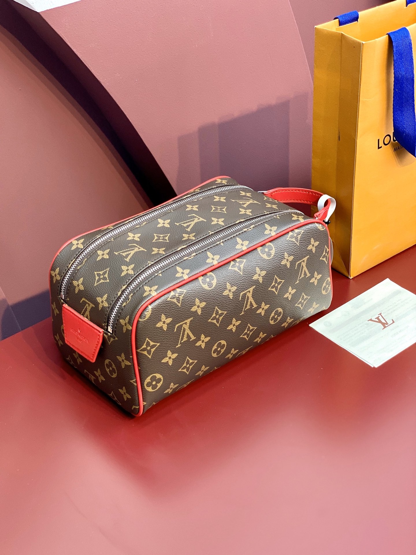 [LOUIS VUITTON-루이비통] 루이비통 도프 키트 파우치 M12641