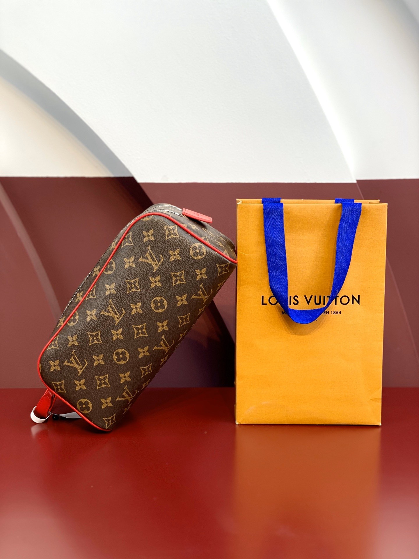 [LOUIS VUITTON-루이비통] 루이비통 도프 키트 파우치 M12641