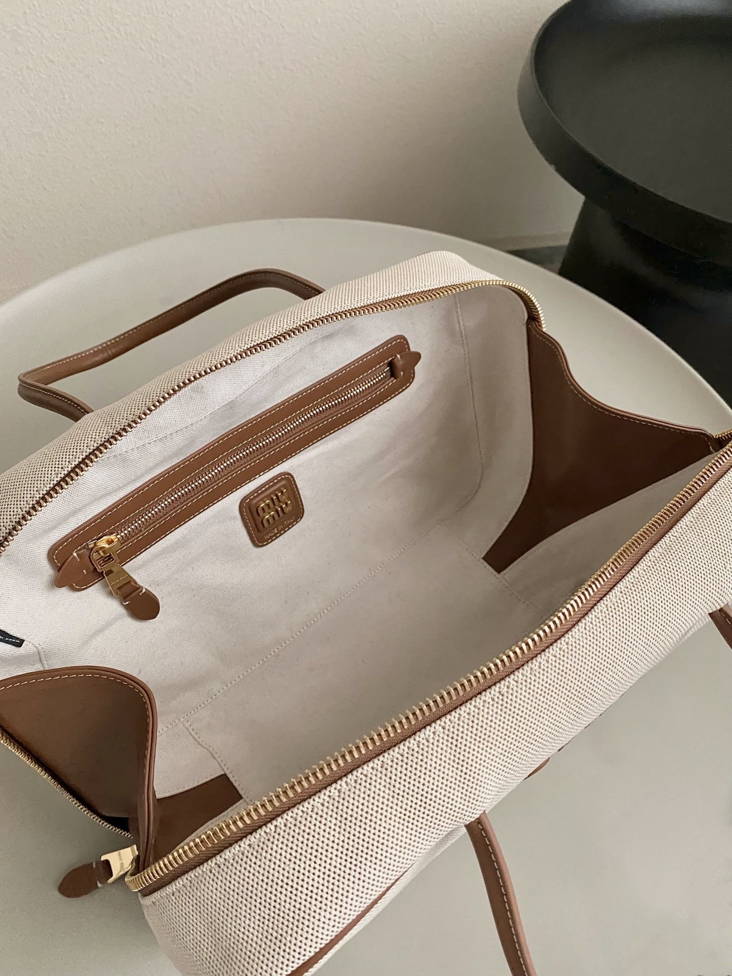 [MIU MIU-미우미우] 미우미우 캔버스 볼링백