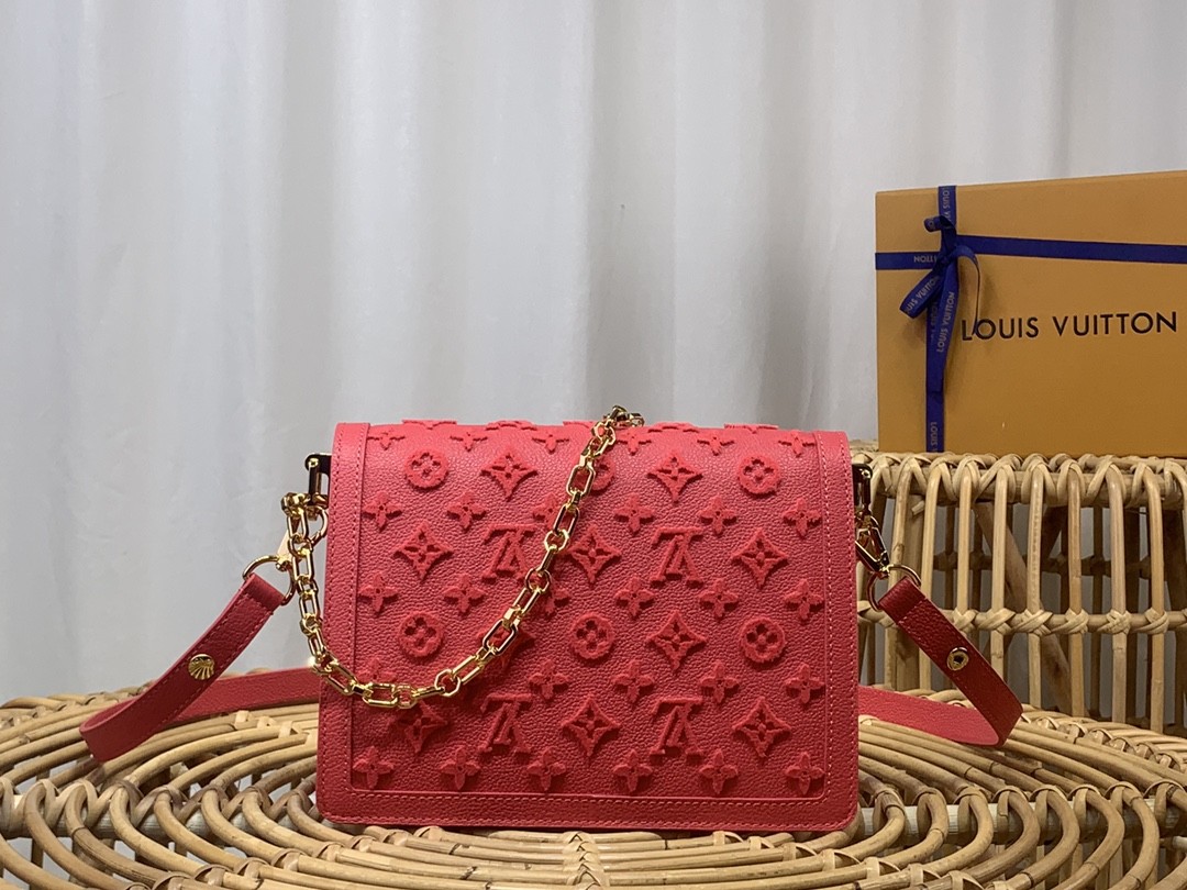 루이비통 LV DAUPHINE 도핀 숄더 백