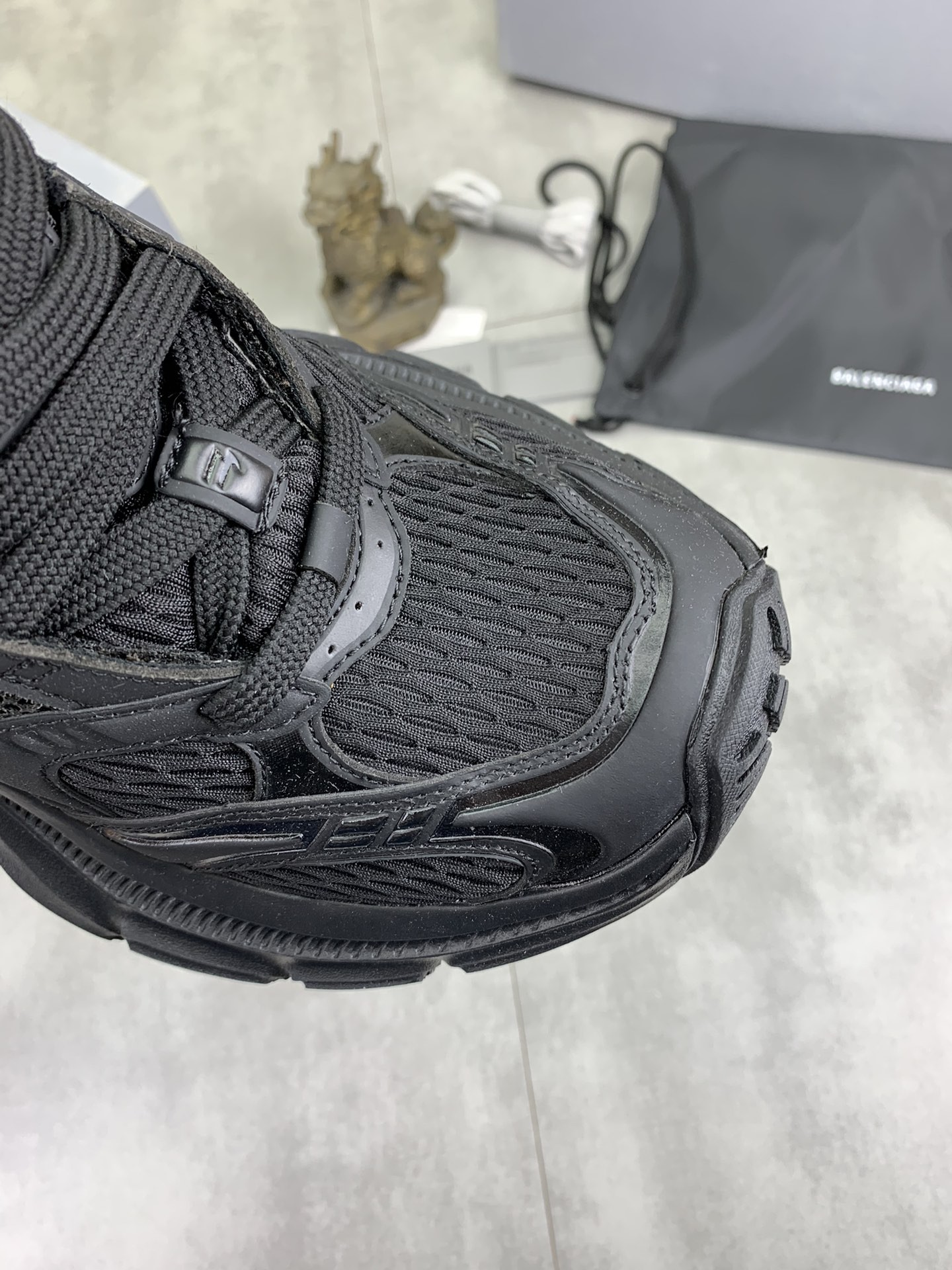 [BALENCIAGA-발렌시아가] 발렌시아가 로10XL 스니커즈