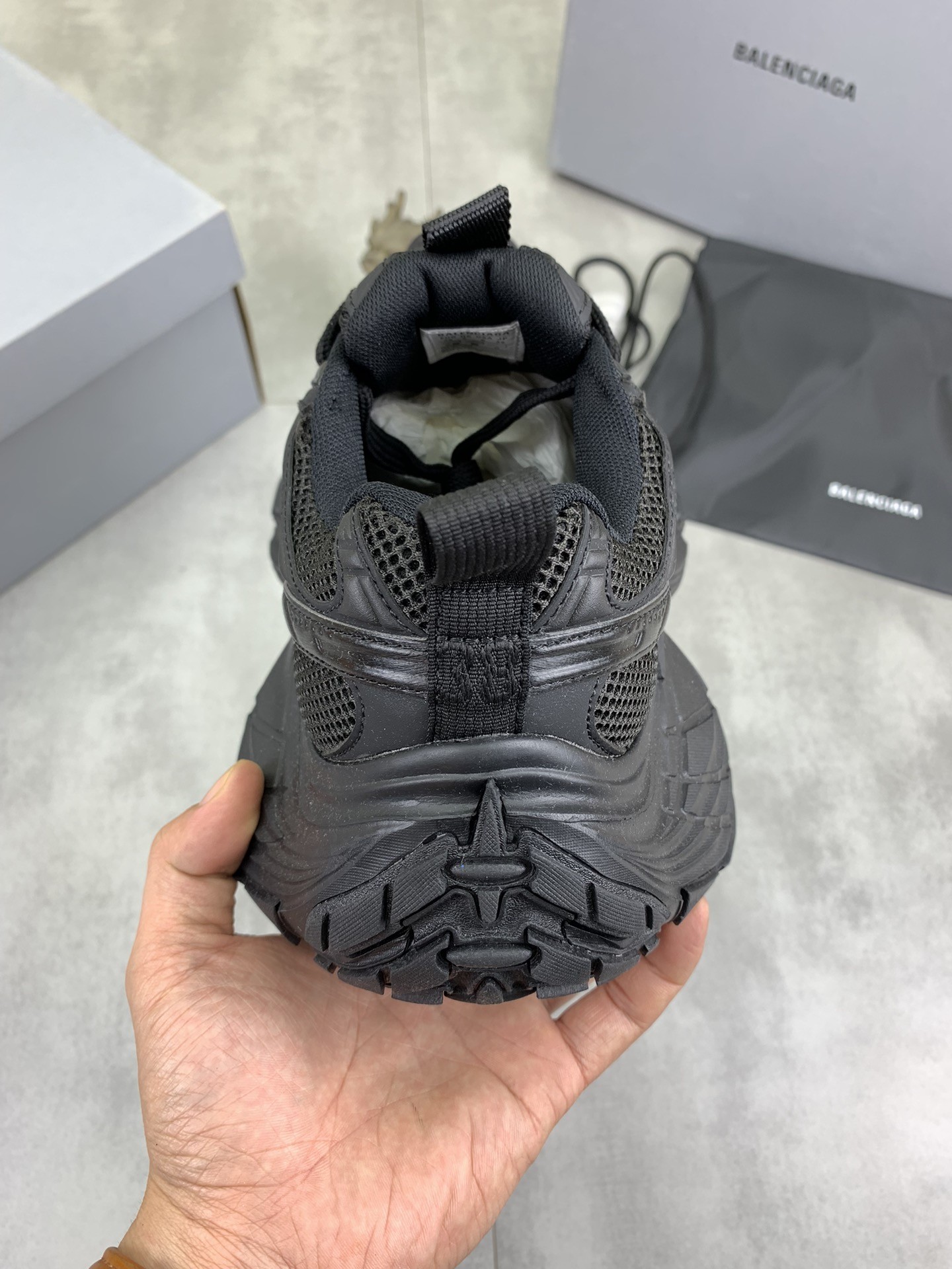 [BALENCIAGA-발렌시아가] 발렌시아가 로10XL 스니커즈