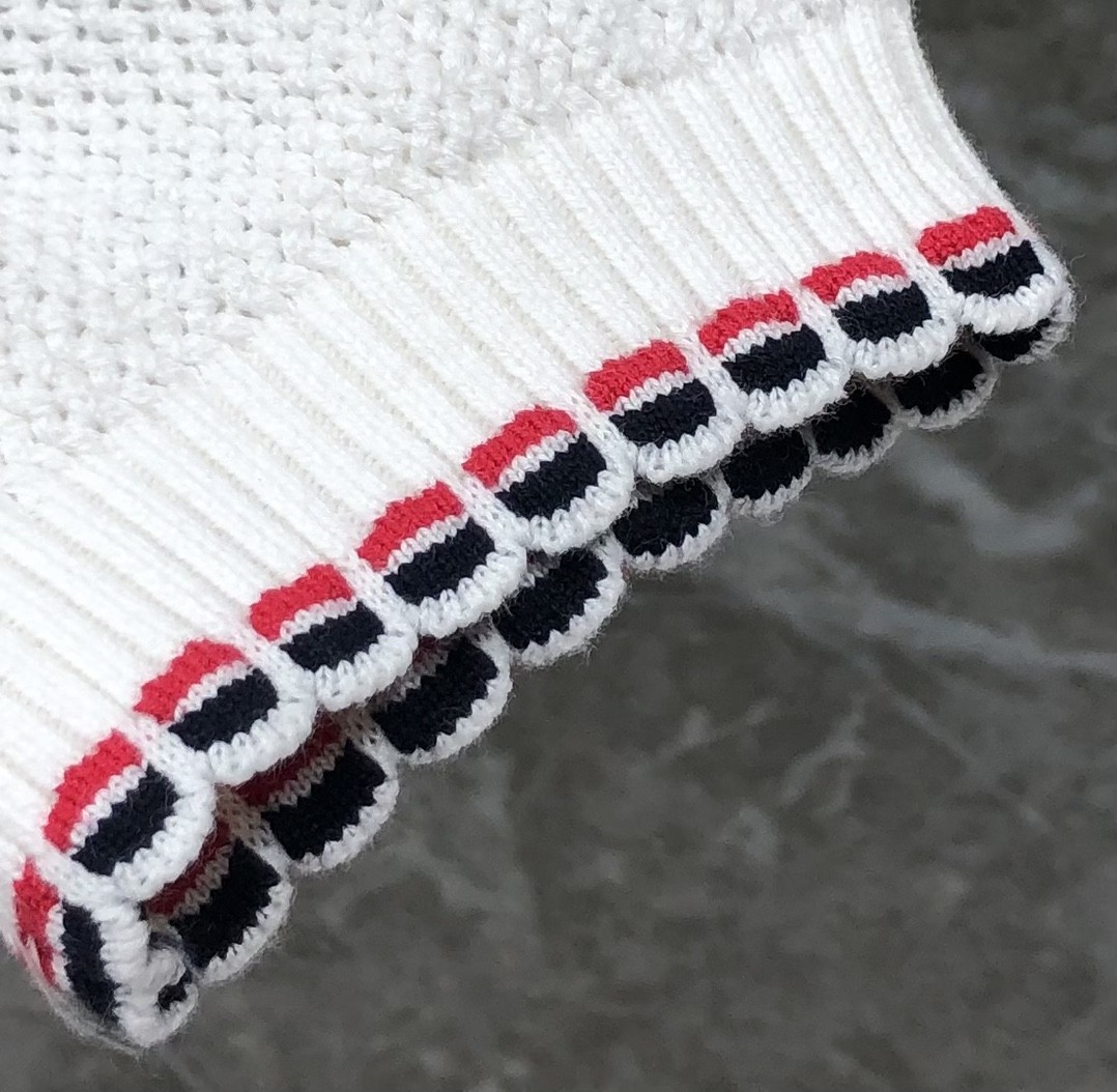 [TOM BROWNE -톰브라운 ] 톰브라운 반팔 니트 스웨터 화이트