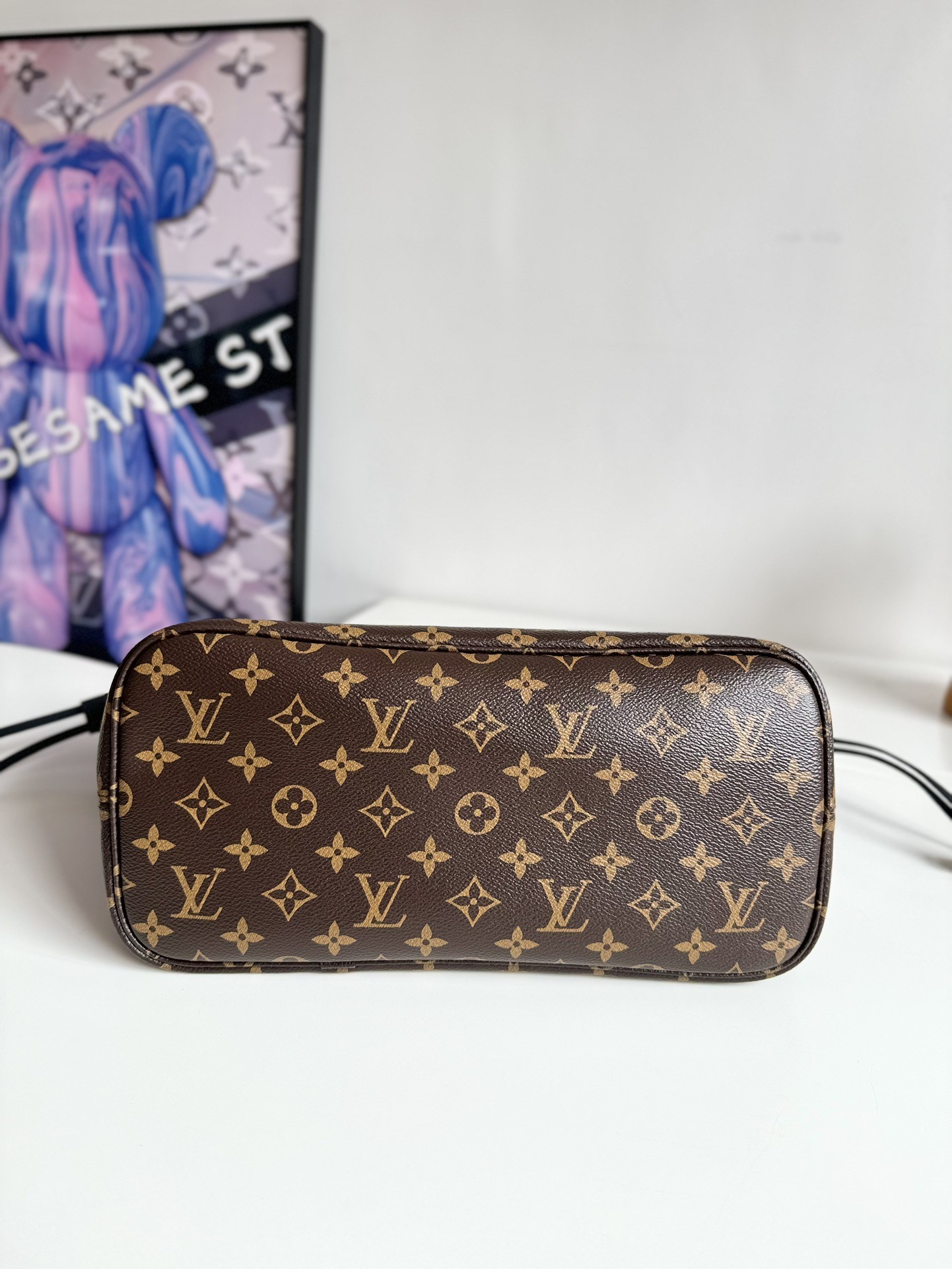 [LOUIS VUITTON-루이비통] 루이비통 네버풀 인사인드 아웃 MM M11946