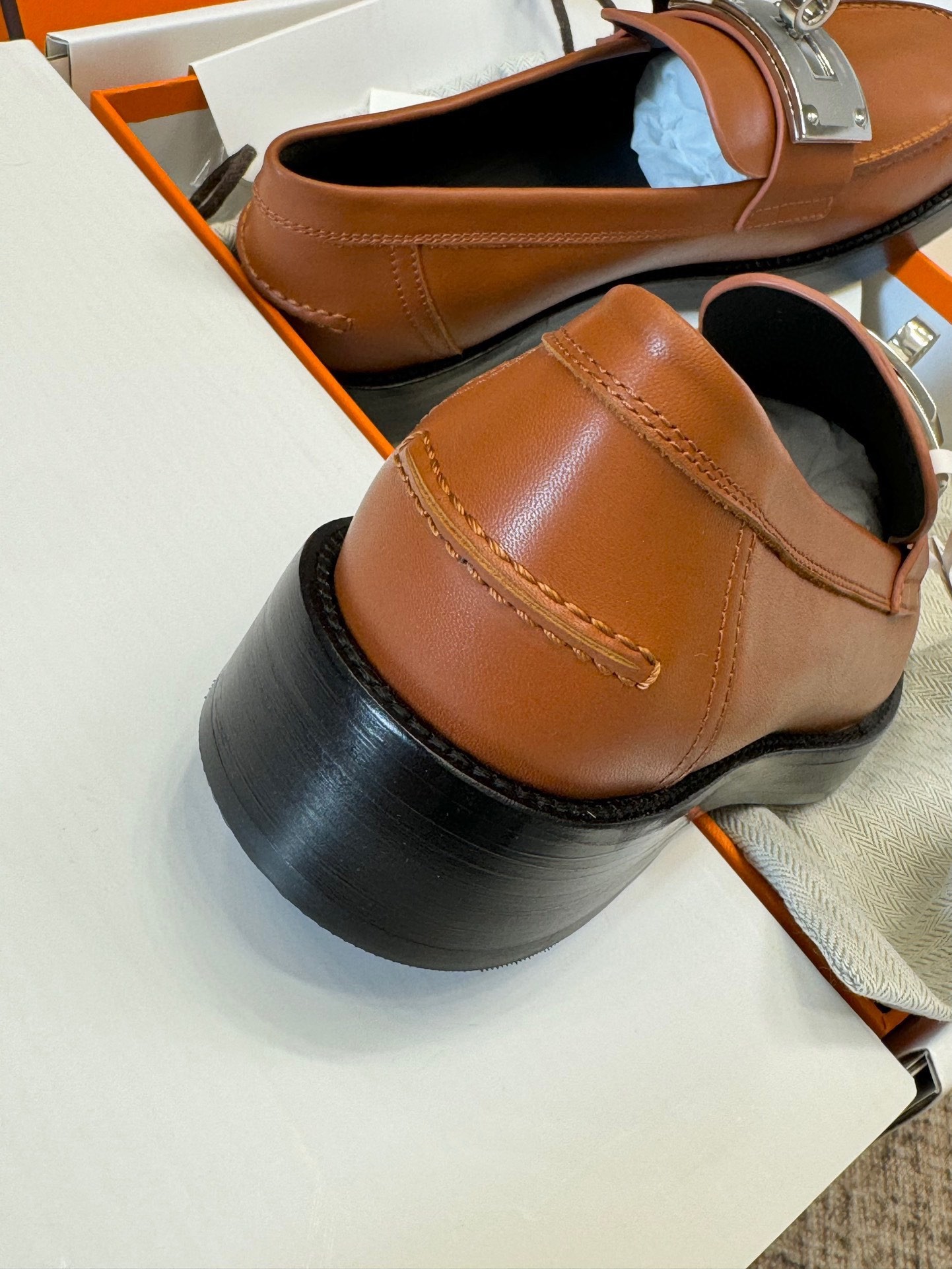 [HERMES-에르메스] 에르메스  캐주얼 스니커즈