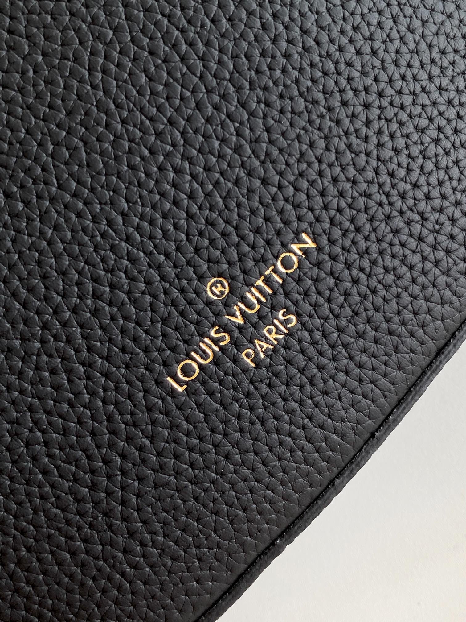 [LOUIS VUITTON-루이비통] 루이비통 로우 키 숄더백