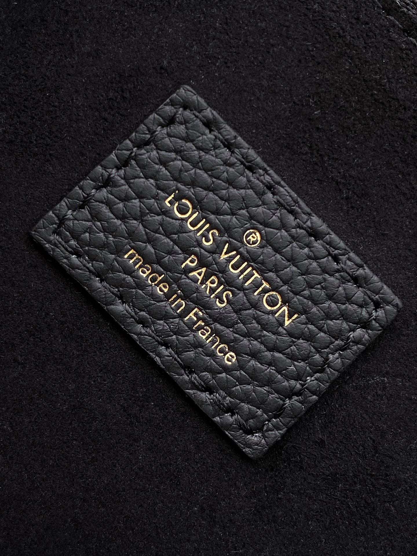 [LOUIS VUITTON-루이비통] 루이비통 로우 키 숄더백