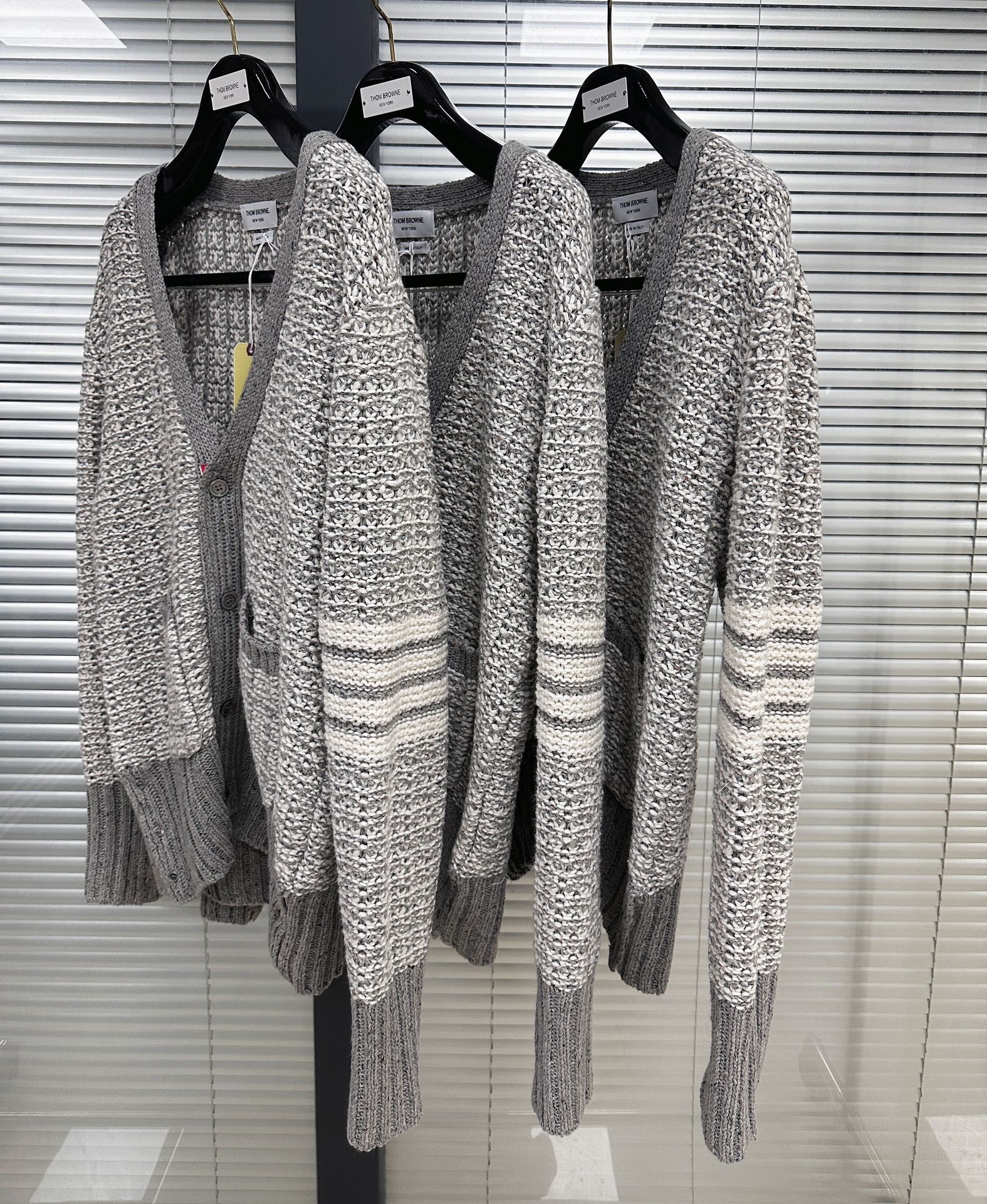 [TOM BROWNE -톰브라운 ] 톰브라운 4바 스트라이프 여성 가디건