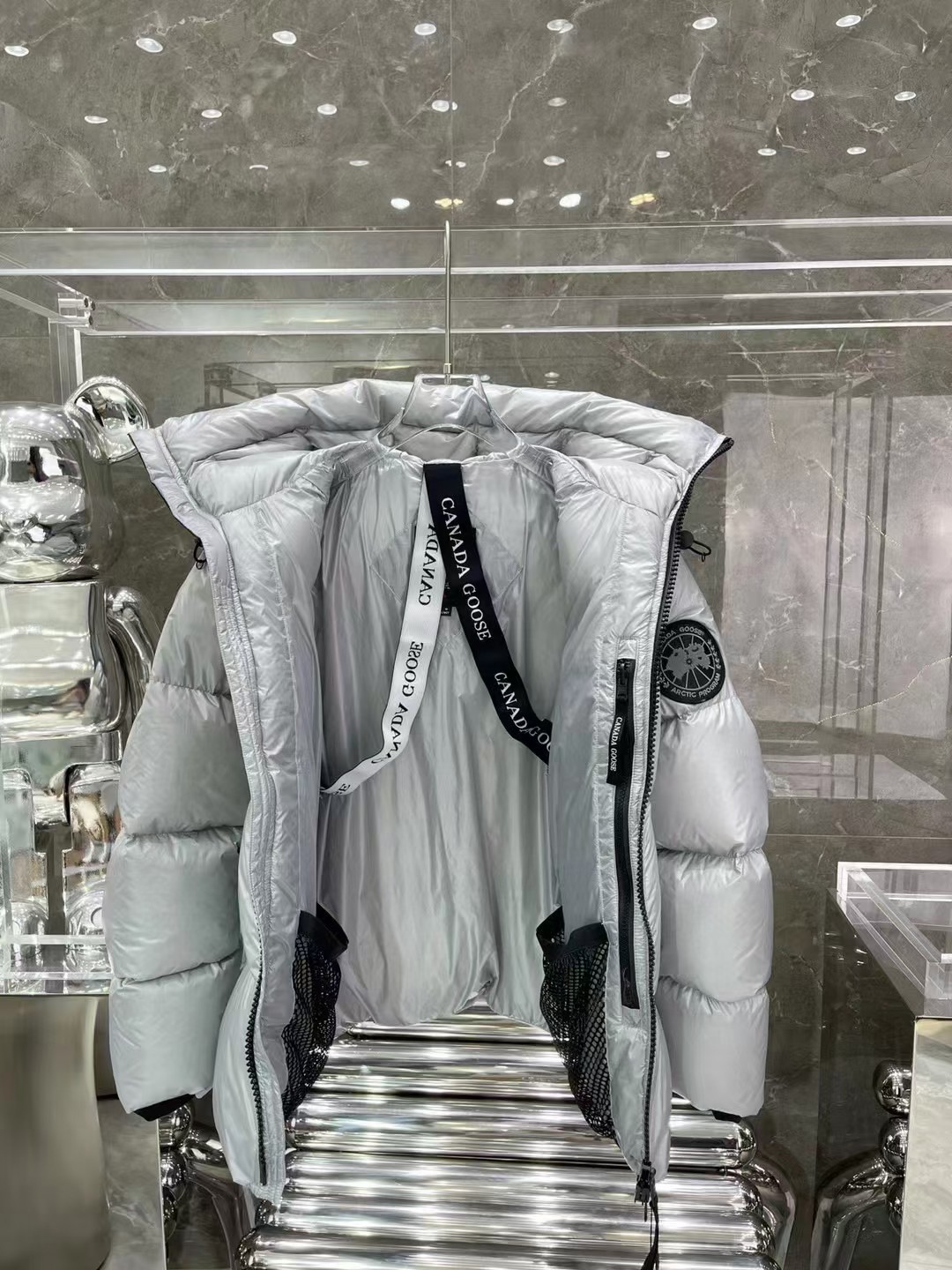 [ Canadagoose -캐나다구스 ]  캐나다구스 크로프턴 다운 패딩