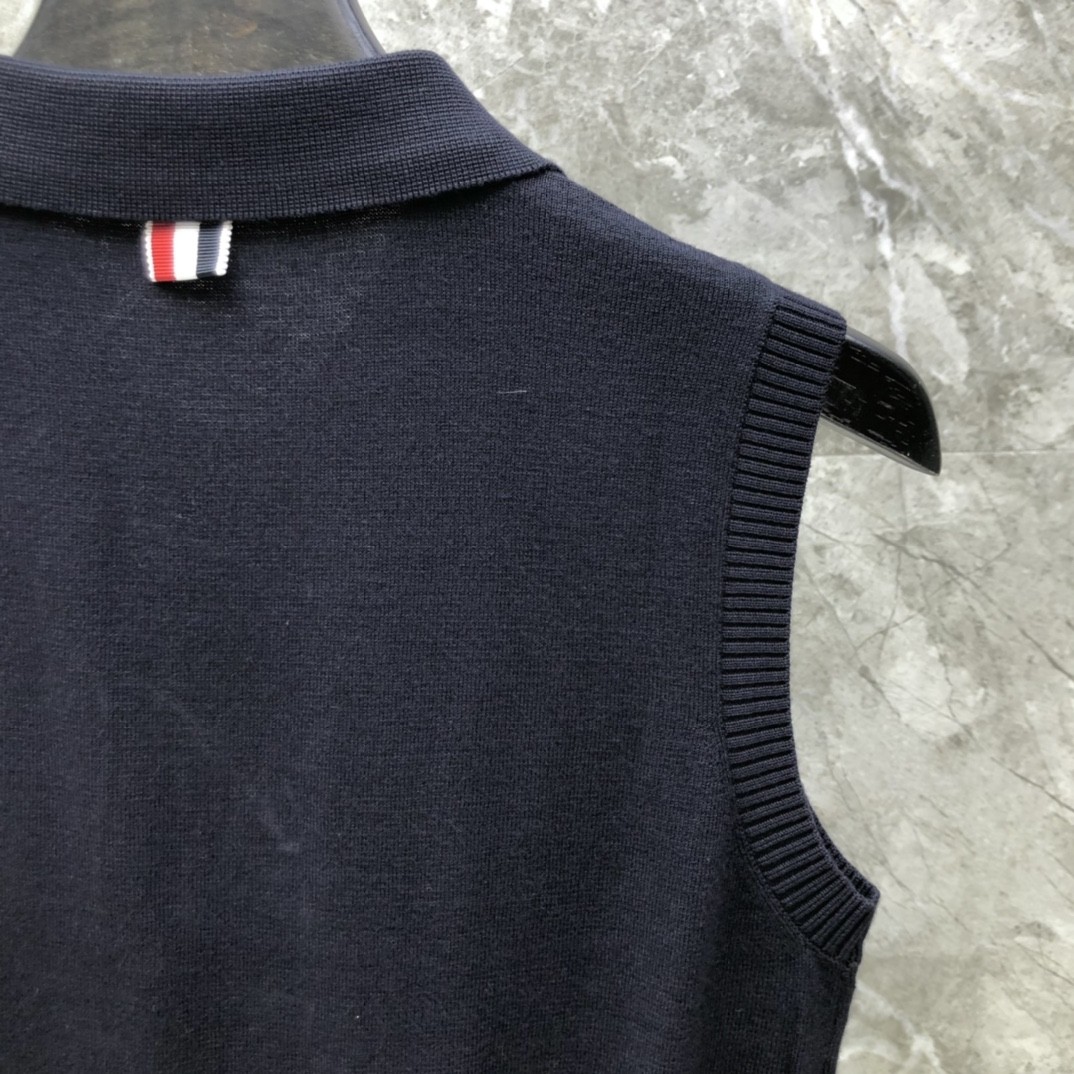 [TOM BROWNE -톰브라운 ] 톰브라운 여성 삼선 민소매