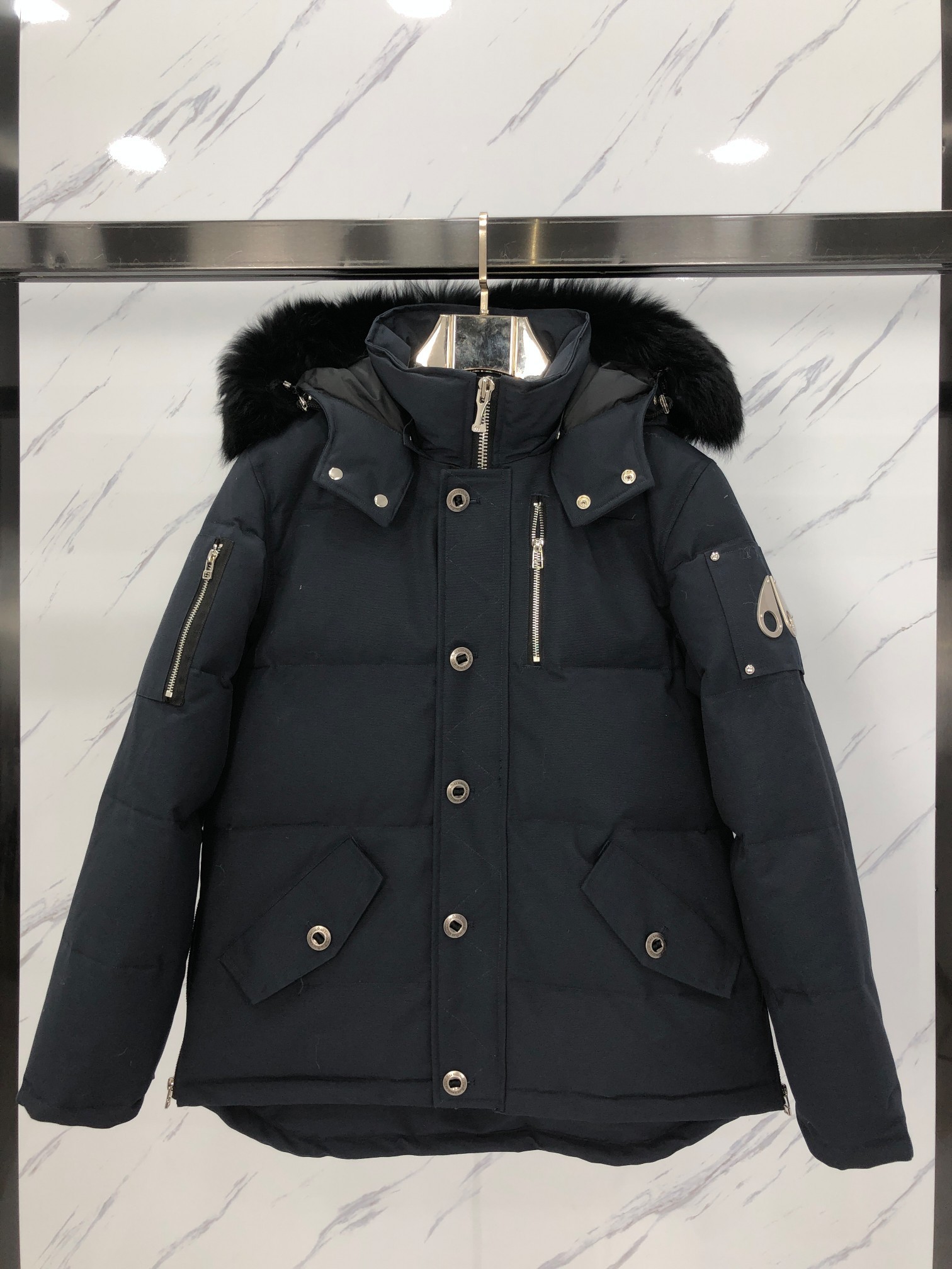 [Moose knuckles -무스너클 ]   무스너클  쓰리쿼터 다운 패딩 (남성용)