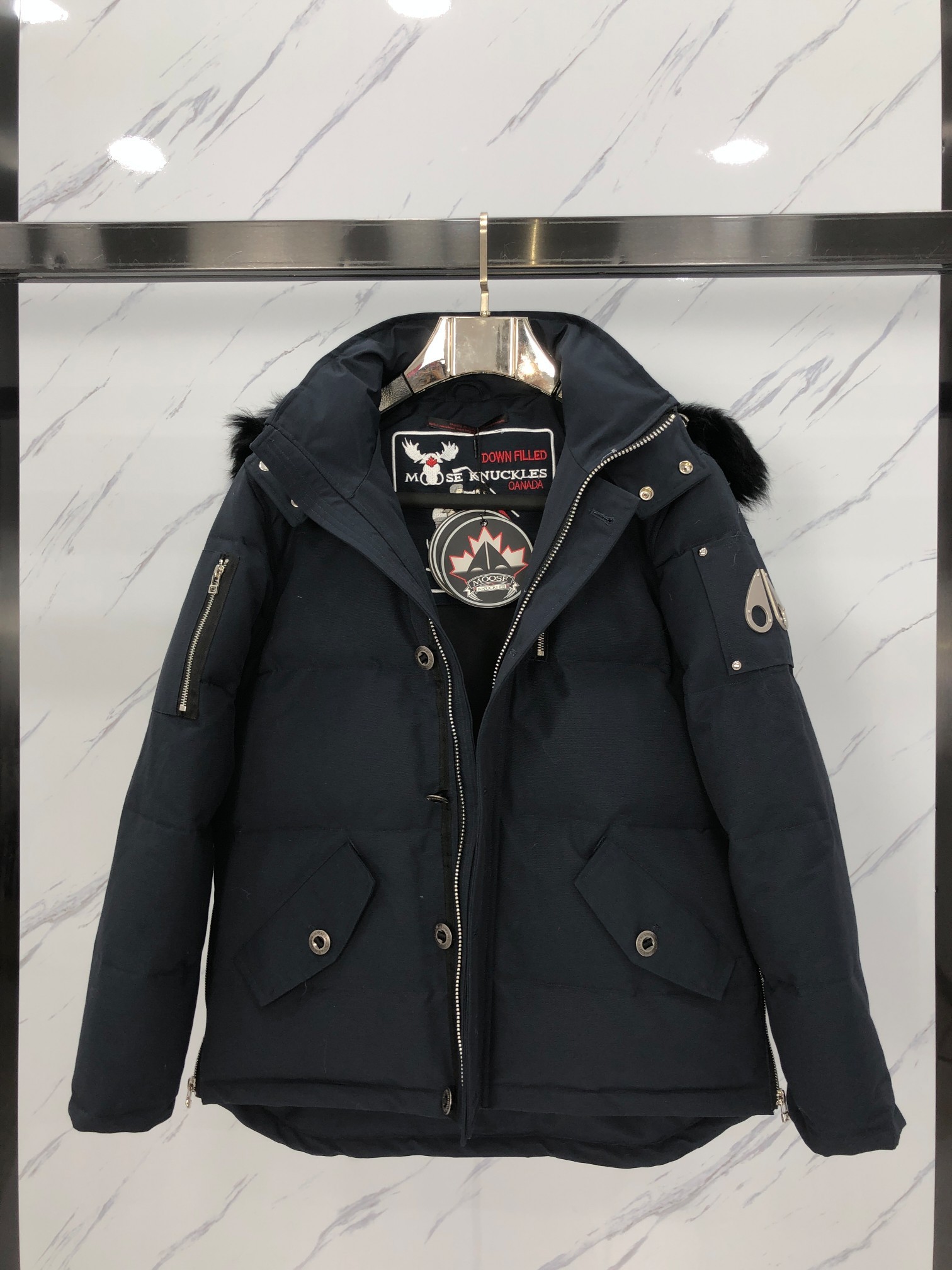 [Moose knuckles -무스너클 ]   무스너클  쓰리쿼터 다운 패딩 (남성용)