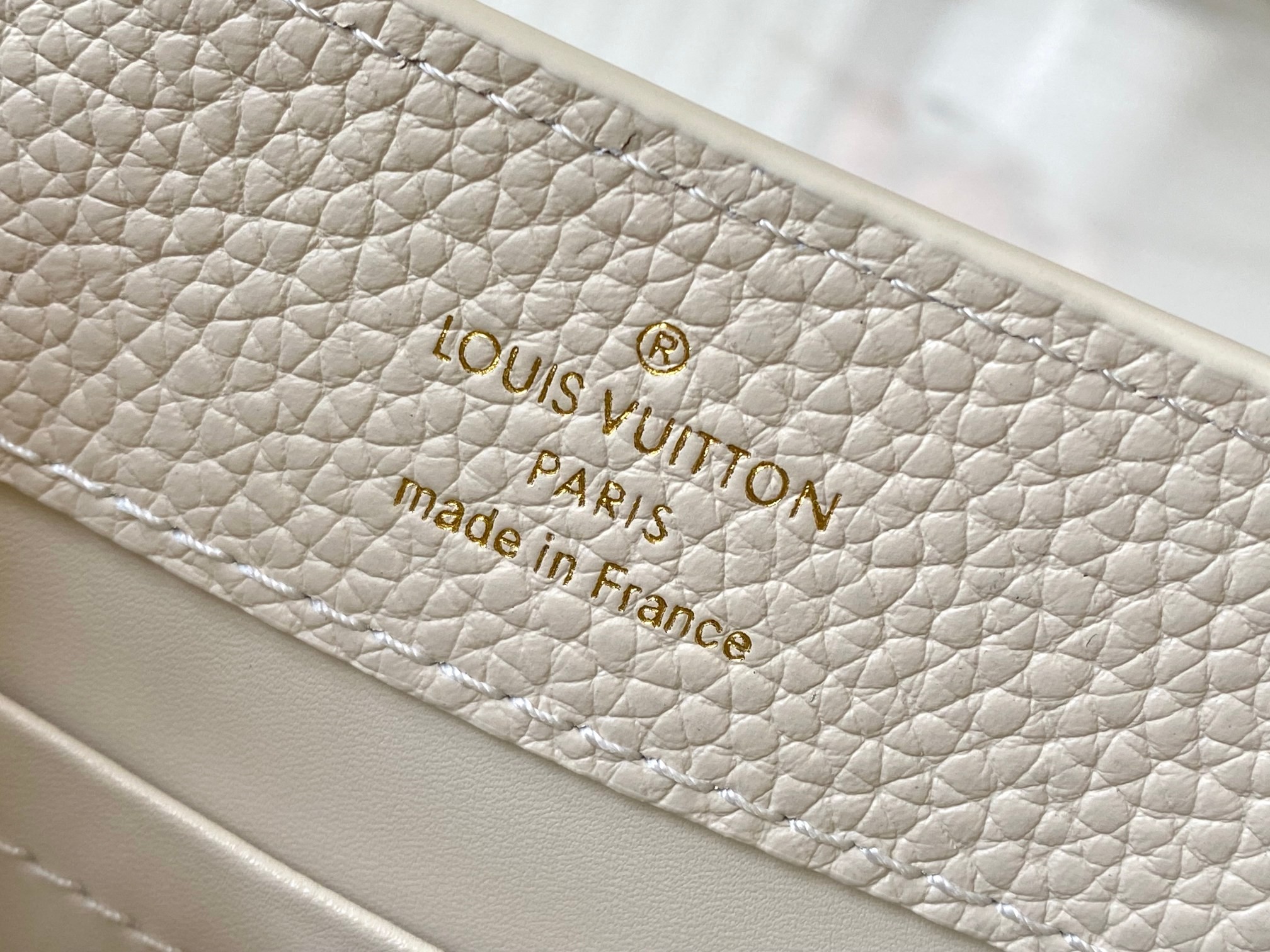 [LOUIS VUITTON-루이비통] 루이비통 카푸신 미니 M48865