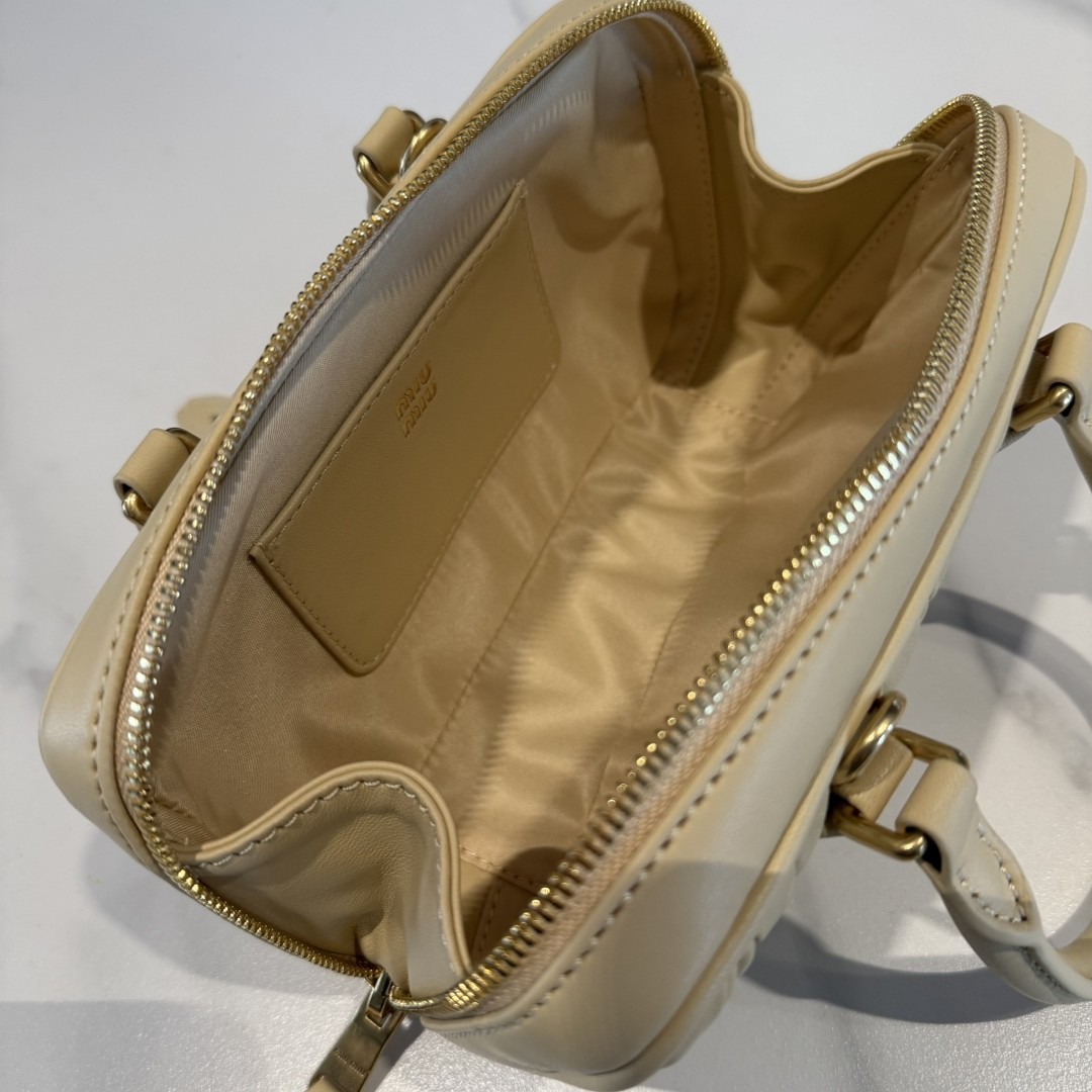 [MIU MIU-미우미우] 미우미우 마테라쎄 아르카디백