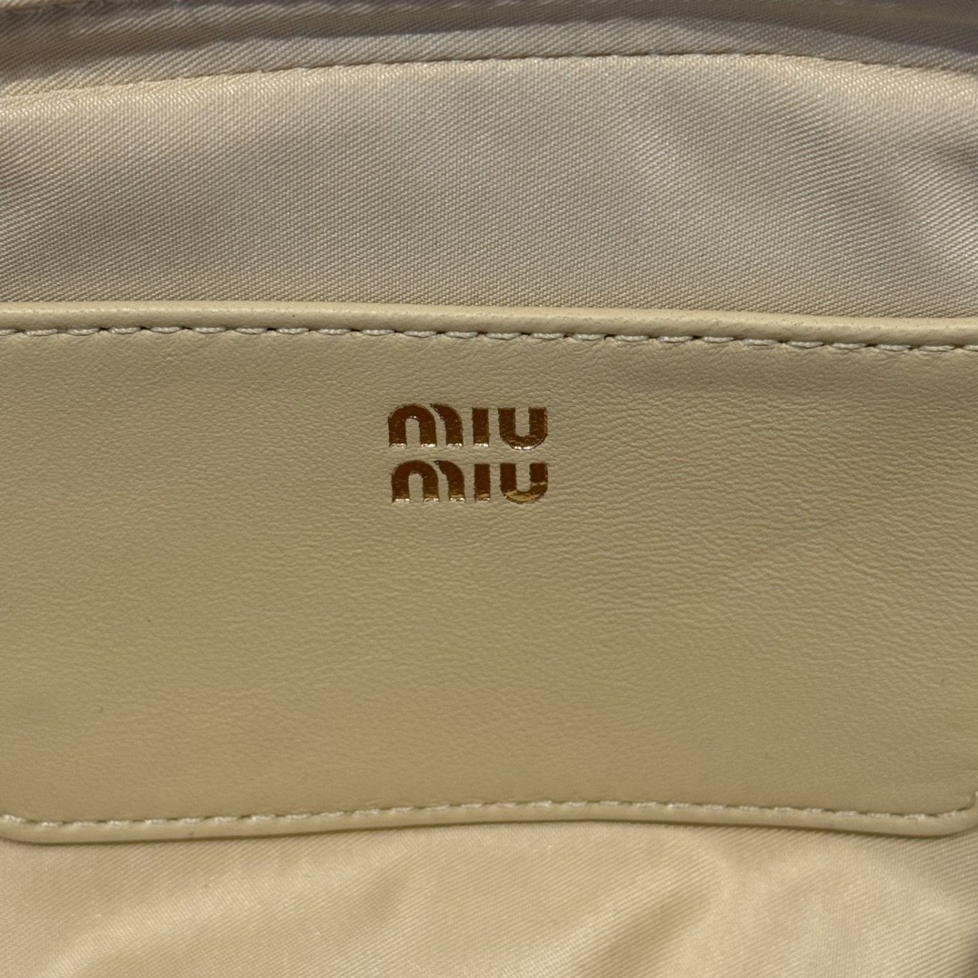 [MIU MIU-미우미우] 미우미우 마테라쎄 아르카디백