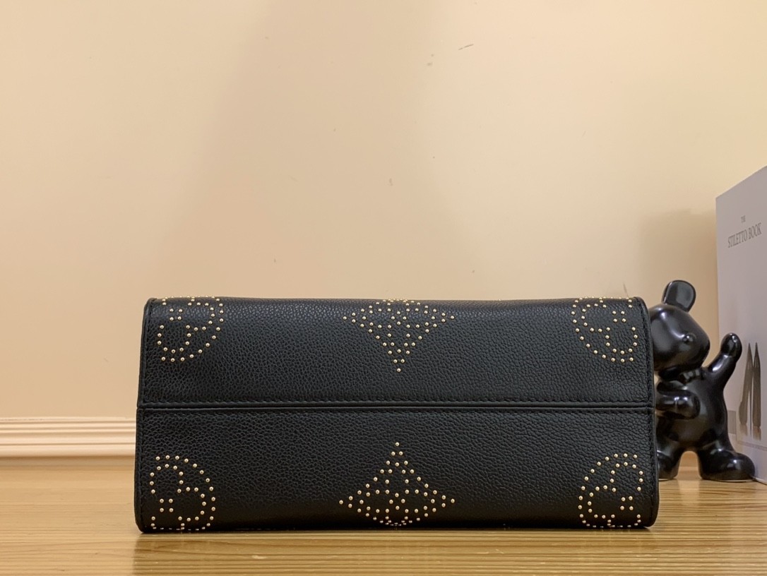 [LOUIS VUITTON-루이비통] 루이비통 온더고 PM