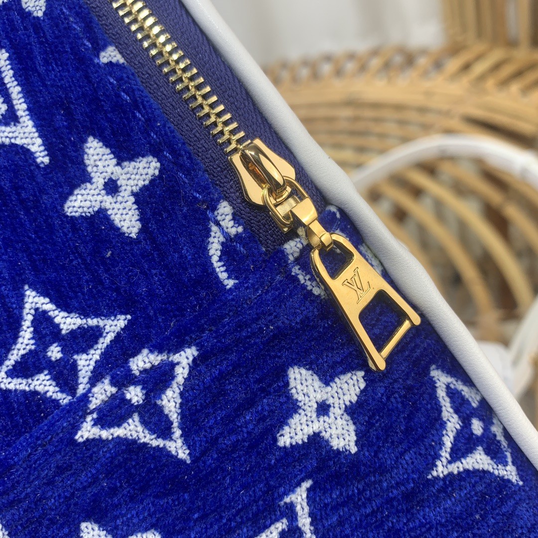 루이비통 LV Palm Springs 팜 스프링스 백 팩