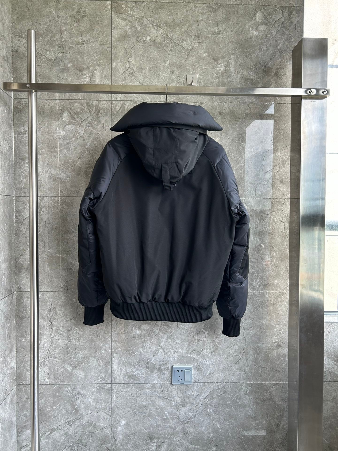 [ Canadagoose -캐나다구스 ]  캐나다구스  칠리왁 패딩 자켓