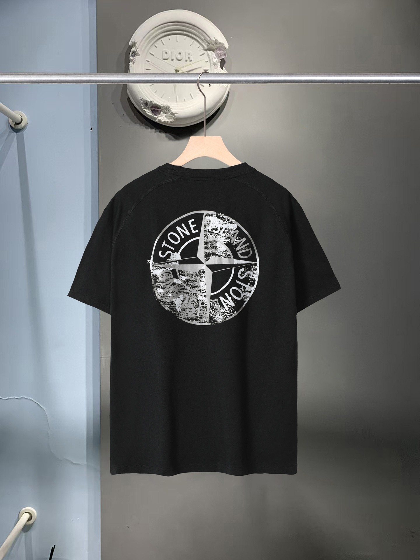 [STON ISLAND -스톤아일랜드] 스톤아일랜드 백 프린팅 티셔츠 블랙