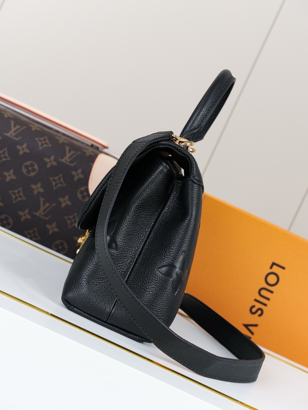 [LOUIS VUITTON-루이비통] 루이비통 앙프렝뜨 마들렌 토트백 M45976