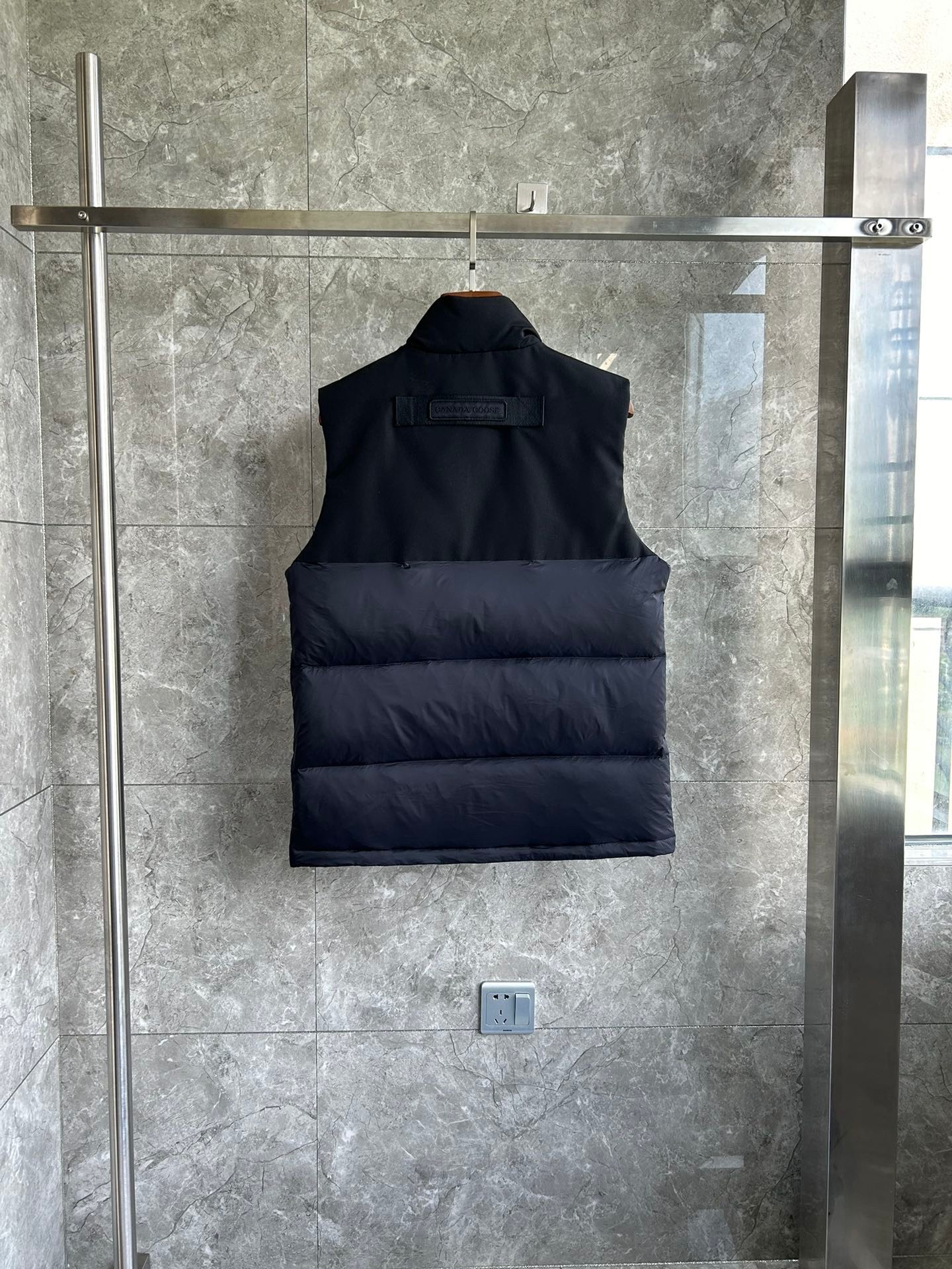 [ Canadagoose -캐나다구스 ]  캐나다구스 프리스타일 패딩 조끼