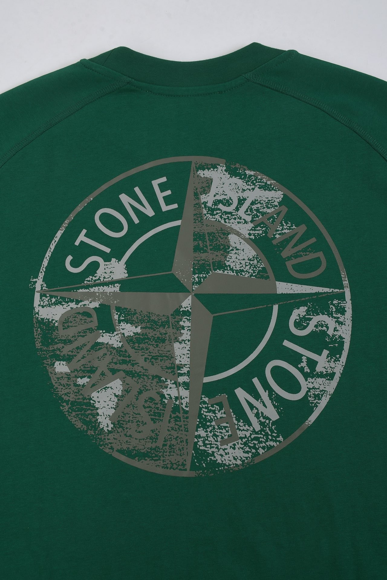 [STON ISLAND -스톤아일랜드] 스톤아일랜드 백 로고 프린팅 반팔 티셔츠